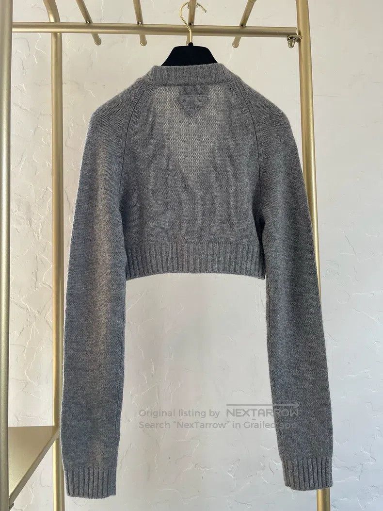 Prada Prada Classic grey short cardigan coat Size XS / US 0-2 / IT 36-38 - 2 Thumbnail