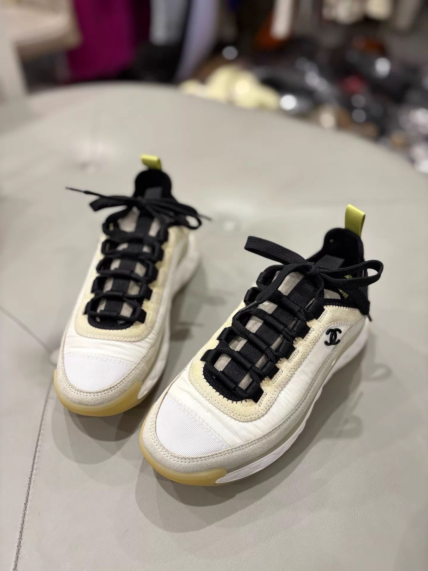 Chanel Chanel Classic White Samurai Sneaker 35.5 99 New Size US 5 / IT 35 - 2 Thumbnail