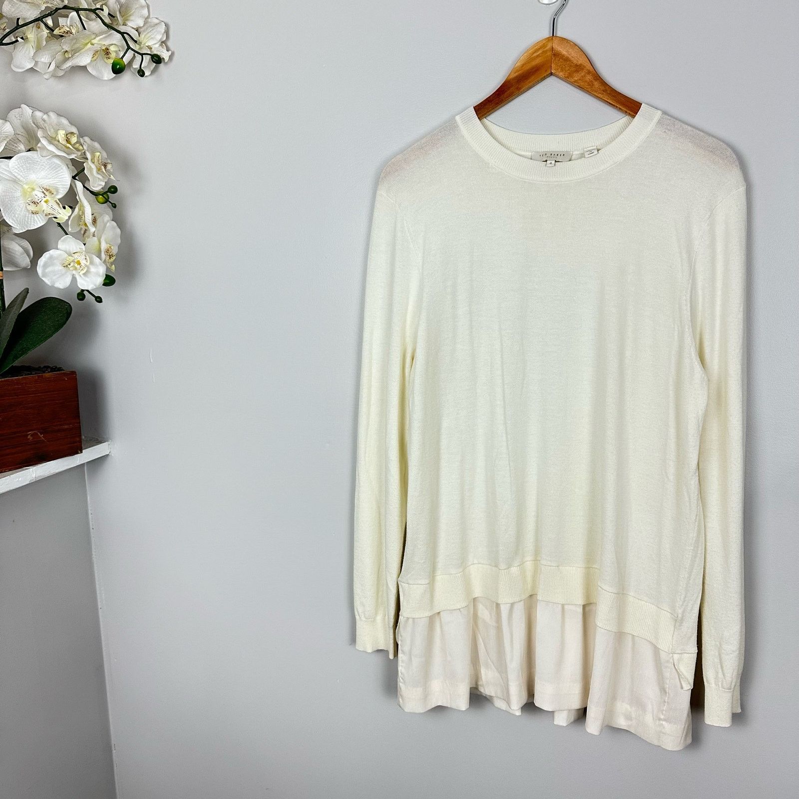 Ted Baker Ted Baker Yaline Ruffle Hem Overlay Woven Jumper Ivory Large Size L / US 10 / IT 46 - 4 Thumbnail