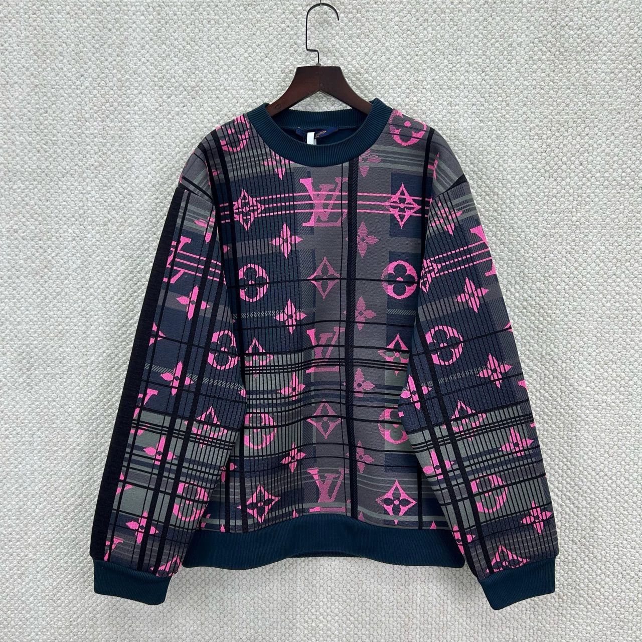 Louis Vuitton lv pink printed sweatshirt size m Size M / US 6-8 / IT 42-44 - 1 Thumbnail