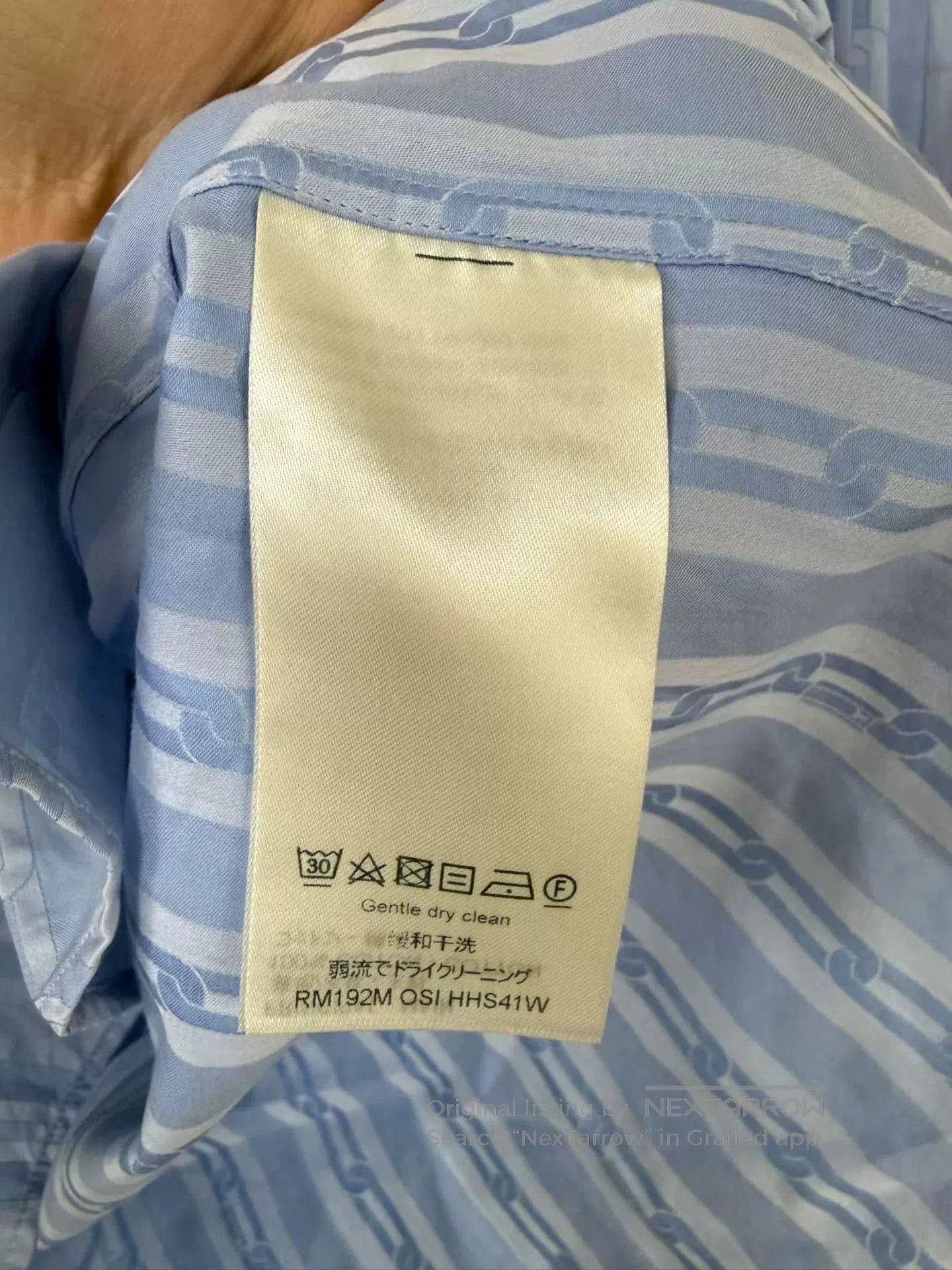 louis vuitton chain print shirt size s.