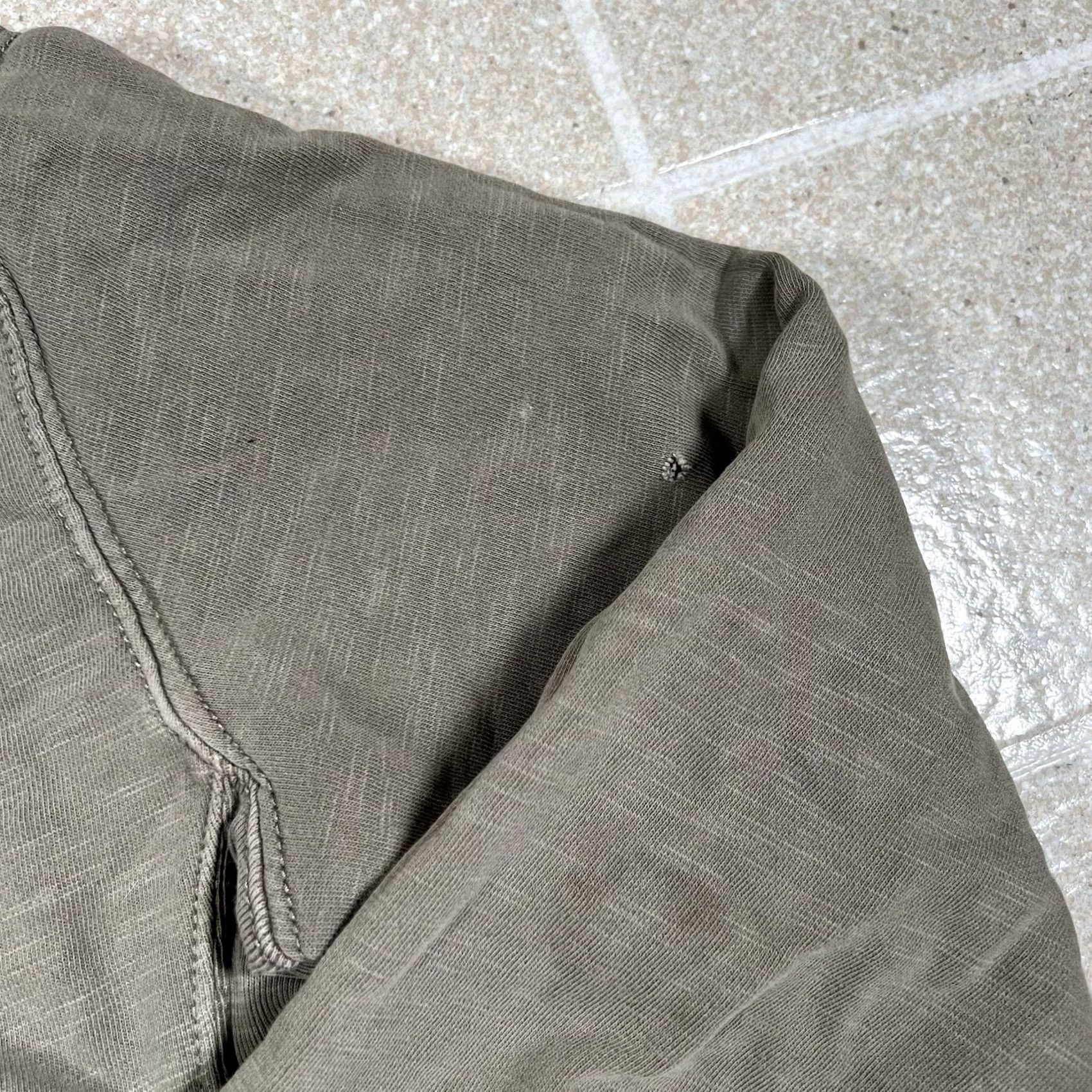 RVCA RVCA Crew Neck Sweater Mens Medium Gray Olive Chest Logo Long Sleeve Size US M / EU 48-50 / 2 - 4 Thumbnail