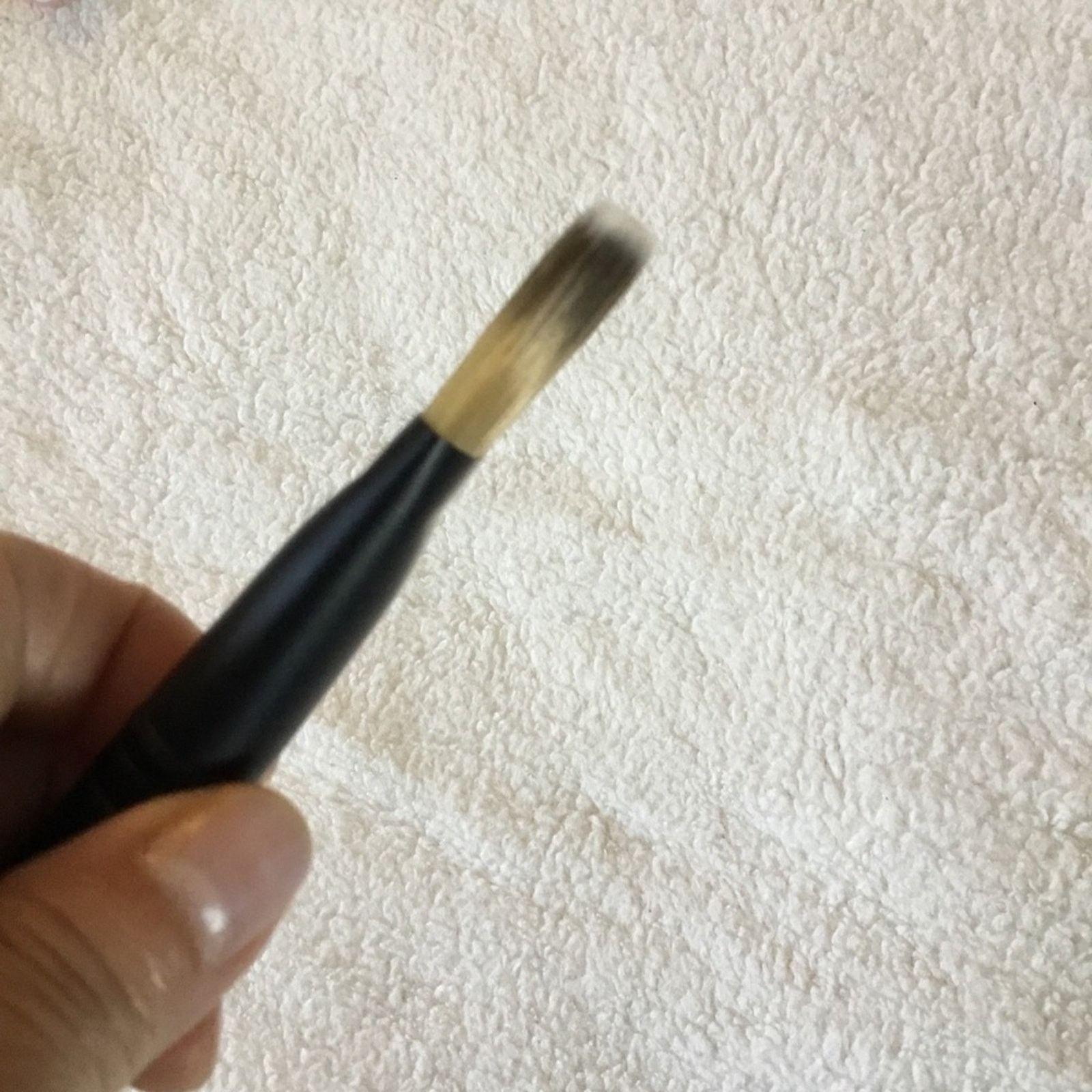 Other Le Métier de Beauté Flat Angled Foundation Brush Size ONE SIZE - 10 Thumbnail