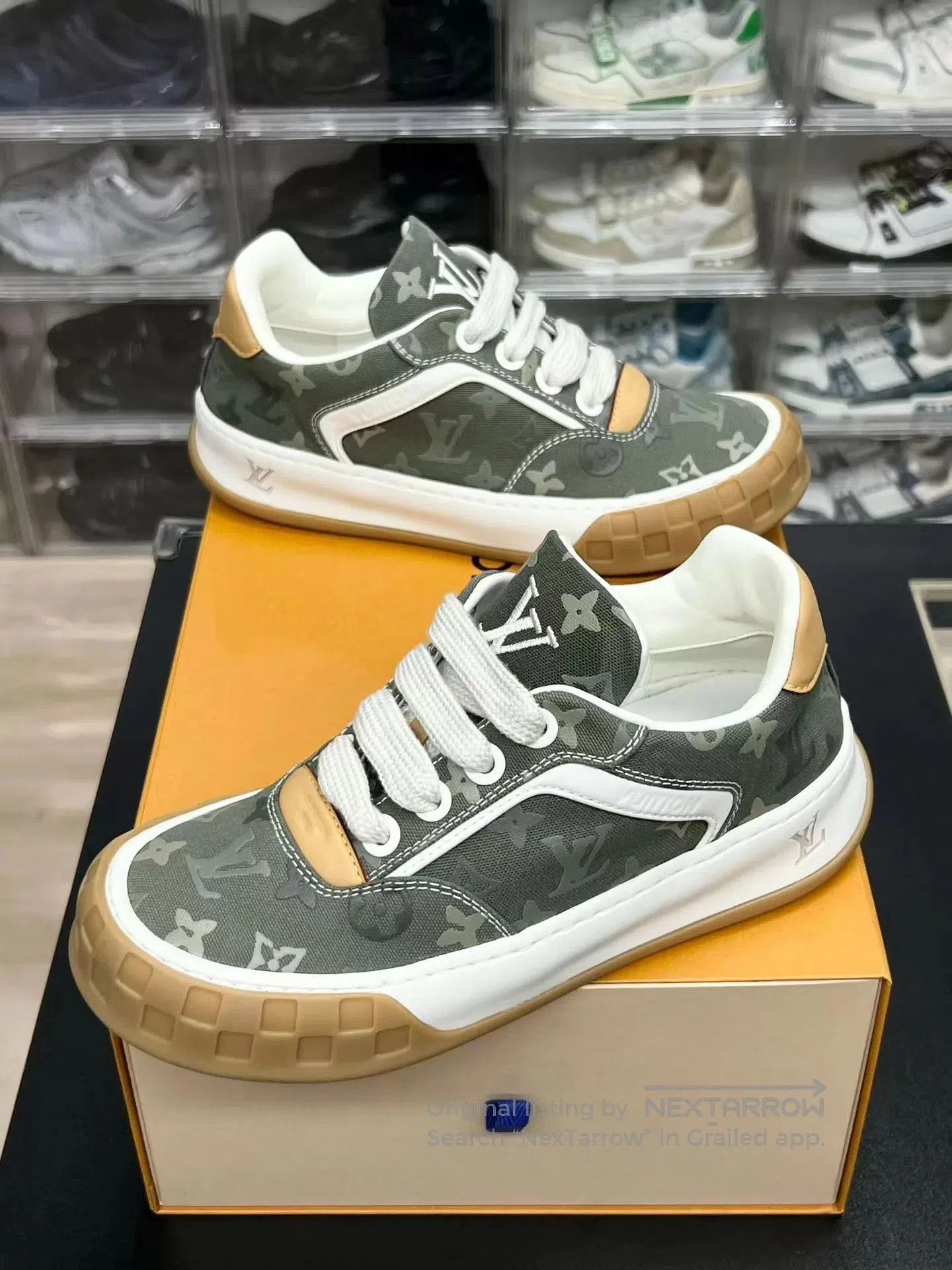 Louis Vuitton Green Low-Top Sneakers with Pattern Size 9.5. Size US 9.5 / EU 42-43 - 1 Thumbnail