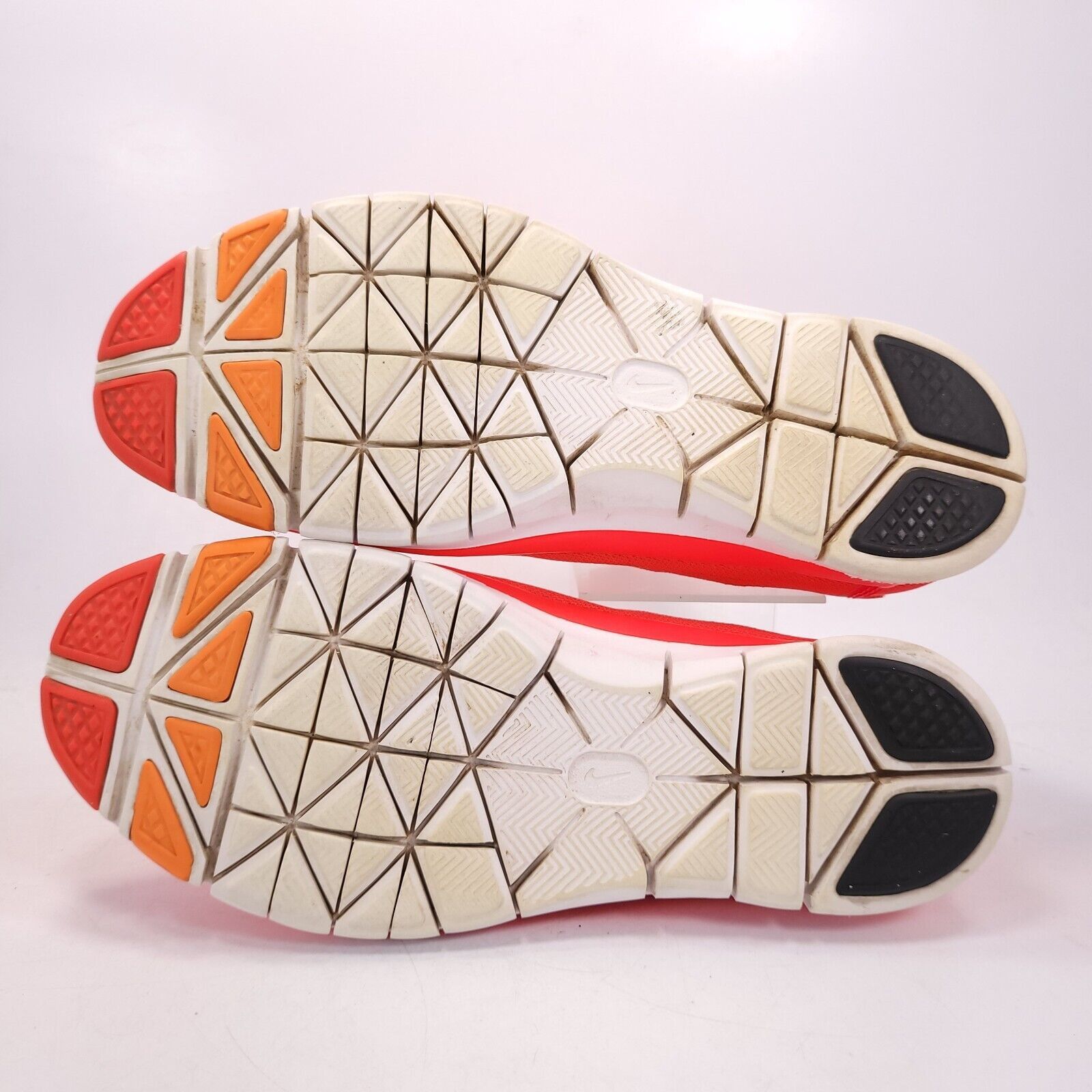 Nike Nike Free TR Fit 4 Shoe Womens Size 7.5 629832-618 Red White Size US 7.5 / IT 37.5 - 7 Thumbnail