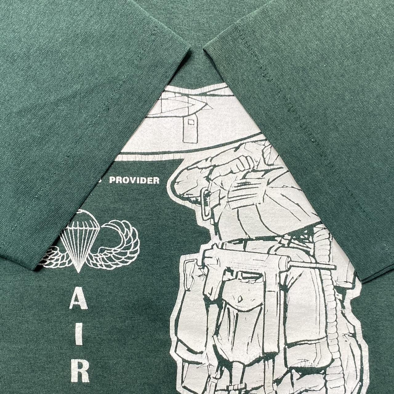 Fruit Of The Loom Vintage U.S. Army Airborne Green Military Tee Size Large Size US L / EU 52-54 / 3 - 3 Thumbnail