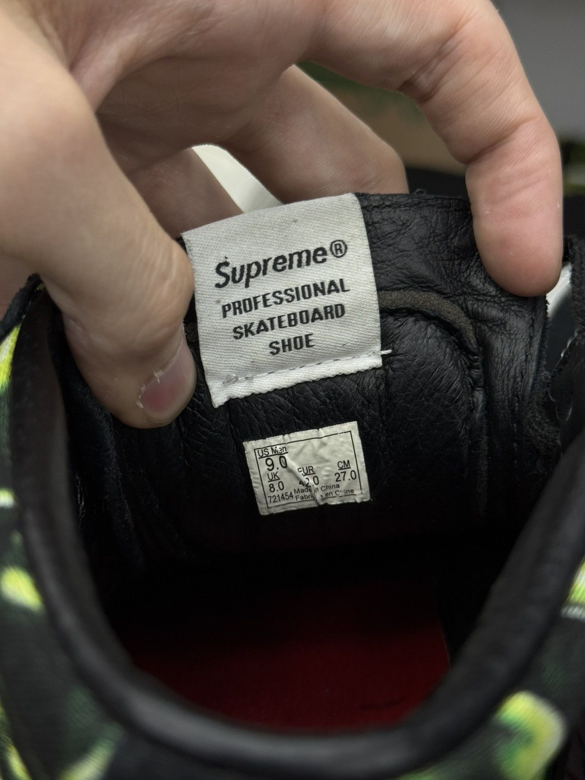 Supreme Supreme 2018 Vans Glow In Dark Green Size 9 RARE Size US 9 / EU 42 - 12 Thumbnail