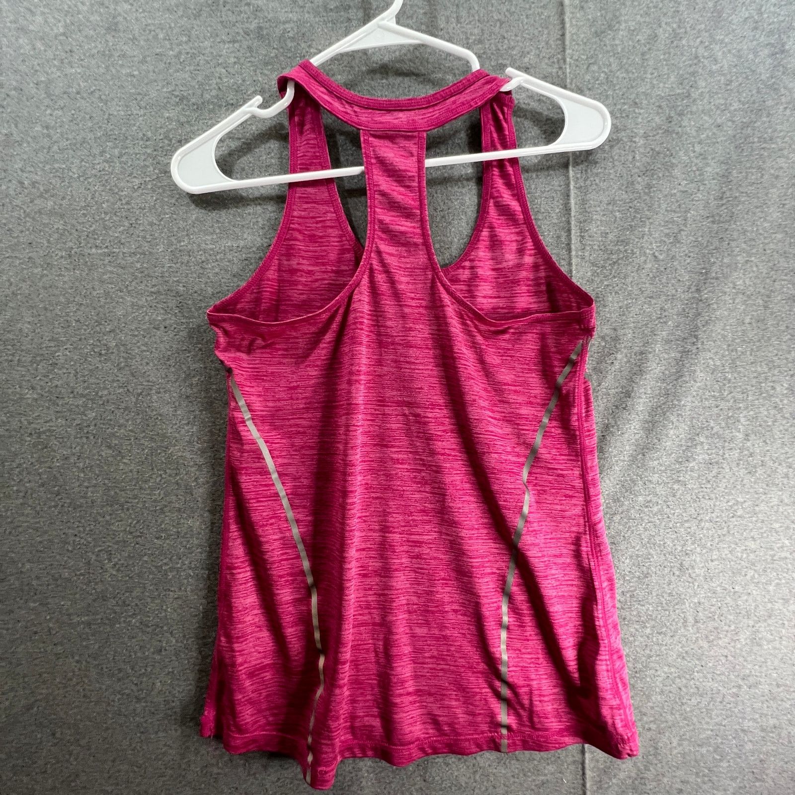 Reebok Reebok Workout Shirt Women Size S Pink Outdoor Athletic Size S / US 4 / IT 40 - 2 Thumbnail
