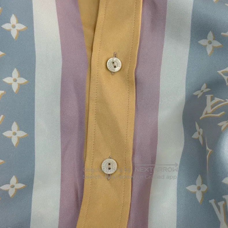 Louis Vuitton Louis Vuitton Light blue full logo mulberry silk shirt Size XS / US 0-2 / IT 36-38 - 8 Thumbnail