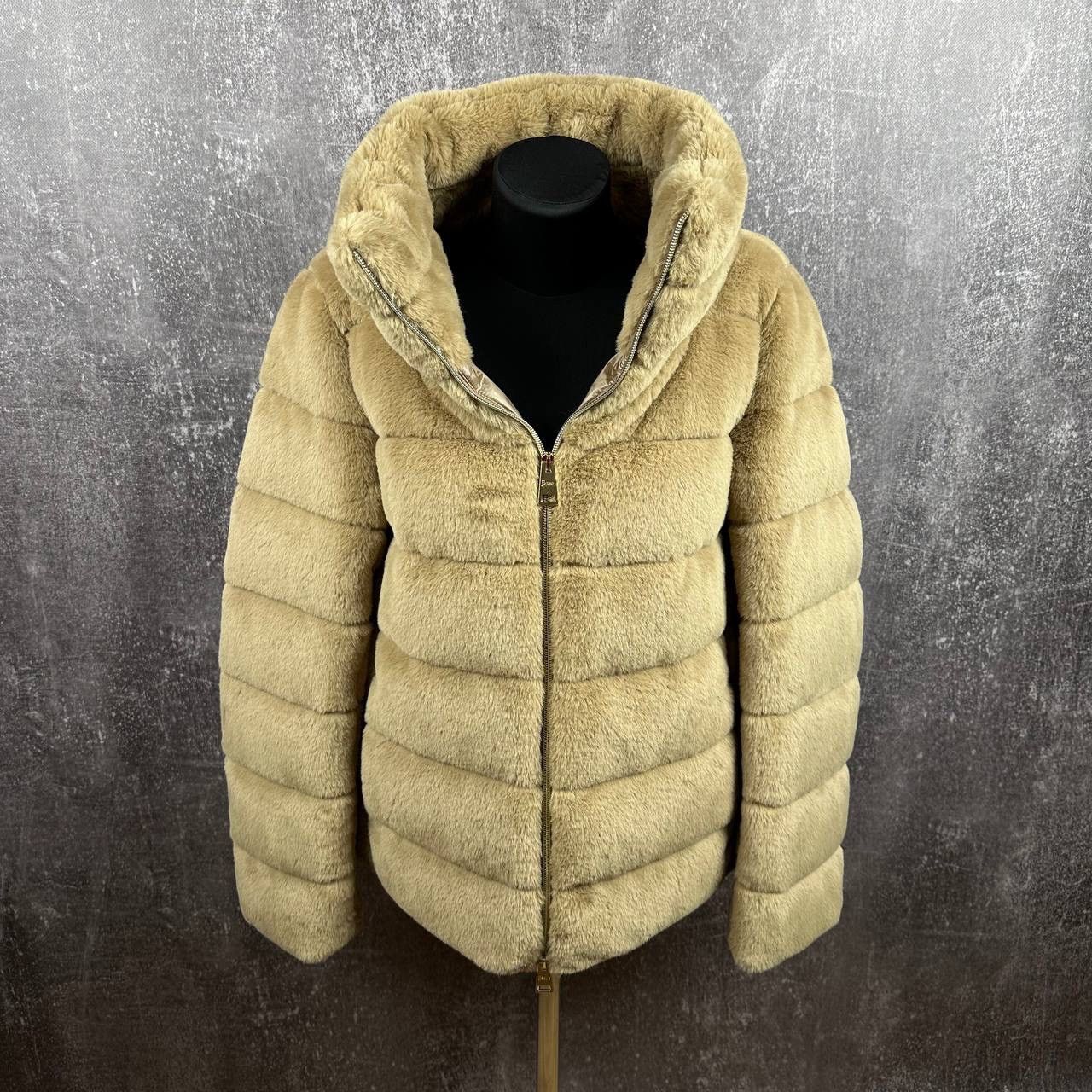 image of Luxury Herno Faux Fur Padded Puffer Jacket Size 48 in Beige, Women's