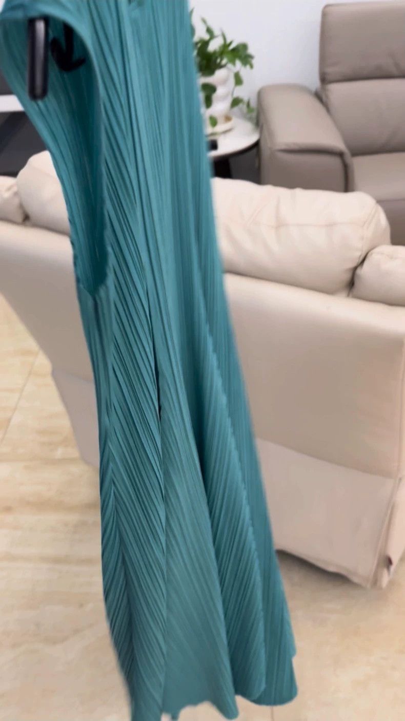 Issey Miyake Issey Miyake size:2 Blue petal dress Size S / US 4 / IT 40 - 1 Thumbnail