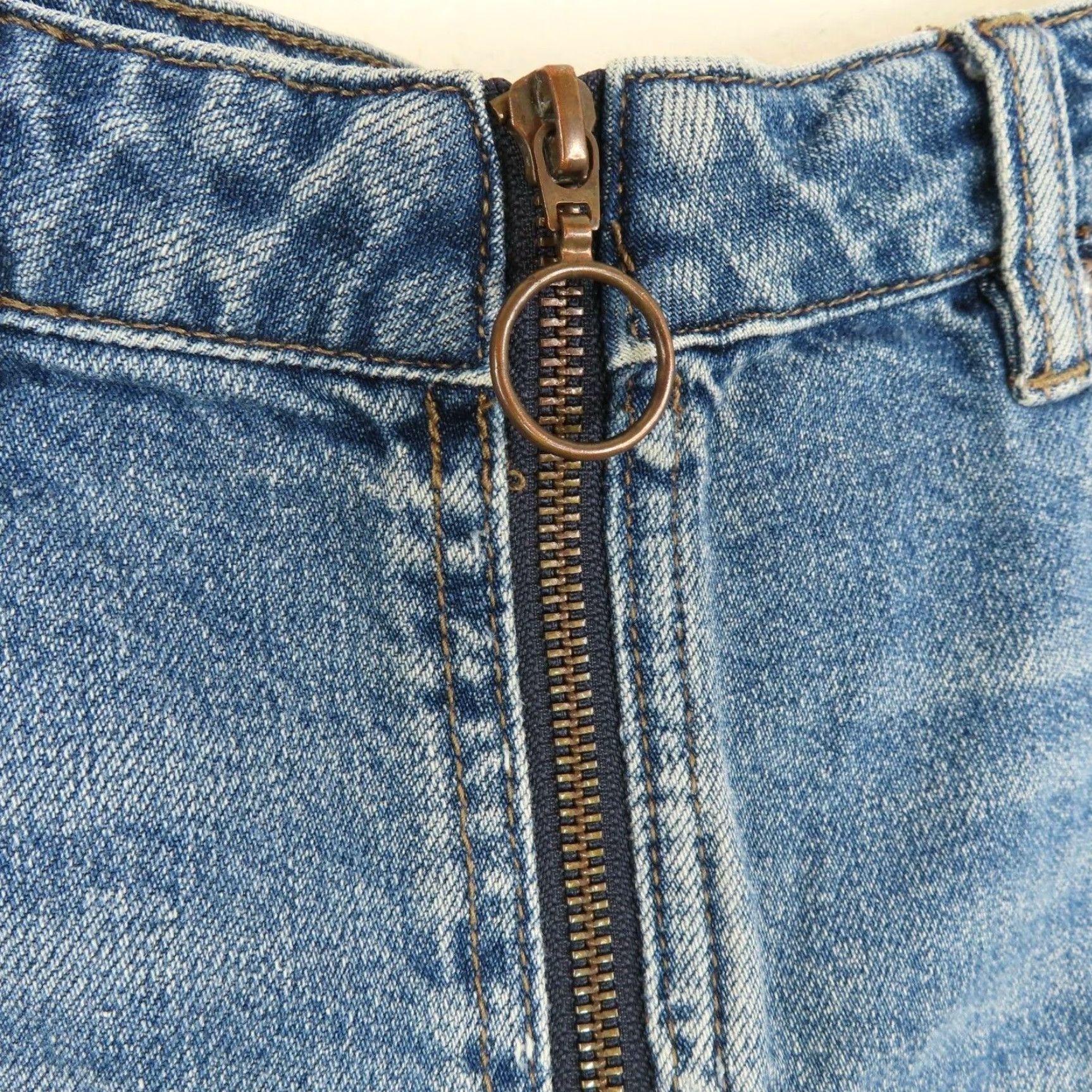 Vintage We The Free Skirt Womens 27 Denim Blue A-Line Short Zip Front Distressed Hem Frayed Hem Casual VintageNo (adjusted) Size 27" / US 4 / IT 40 - 4 Thumbnail