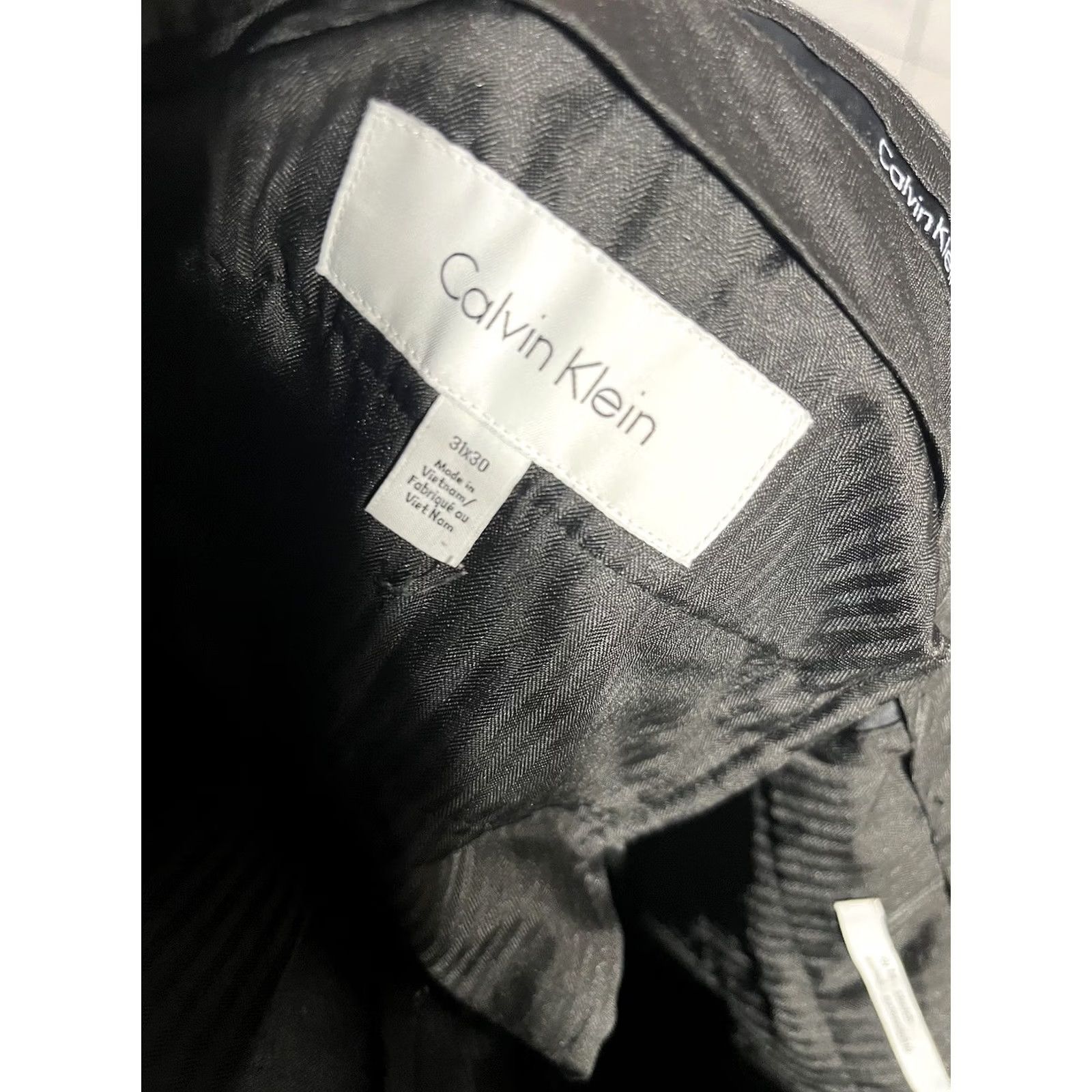 Calvin Klein Calvin Klein Men Dress Pants Gray 31x30 Body Fit Regular Size 31 Inseam 30 Size US 31 - 6 Thumbnail