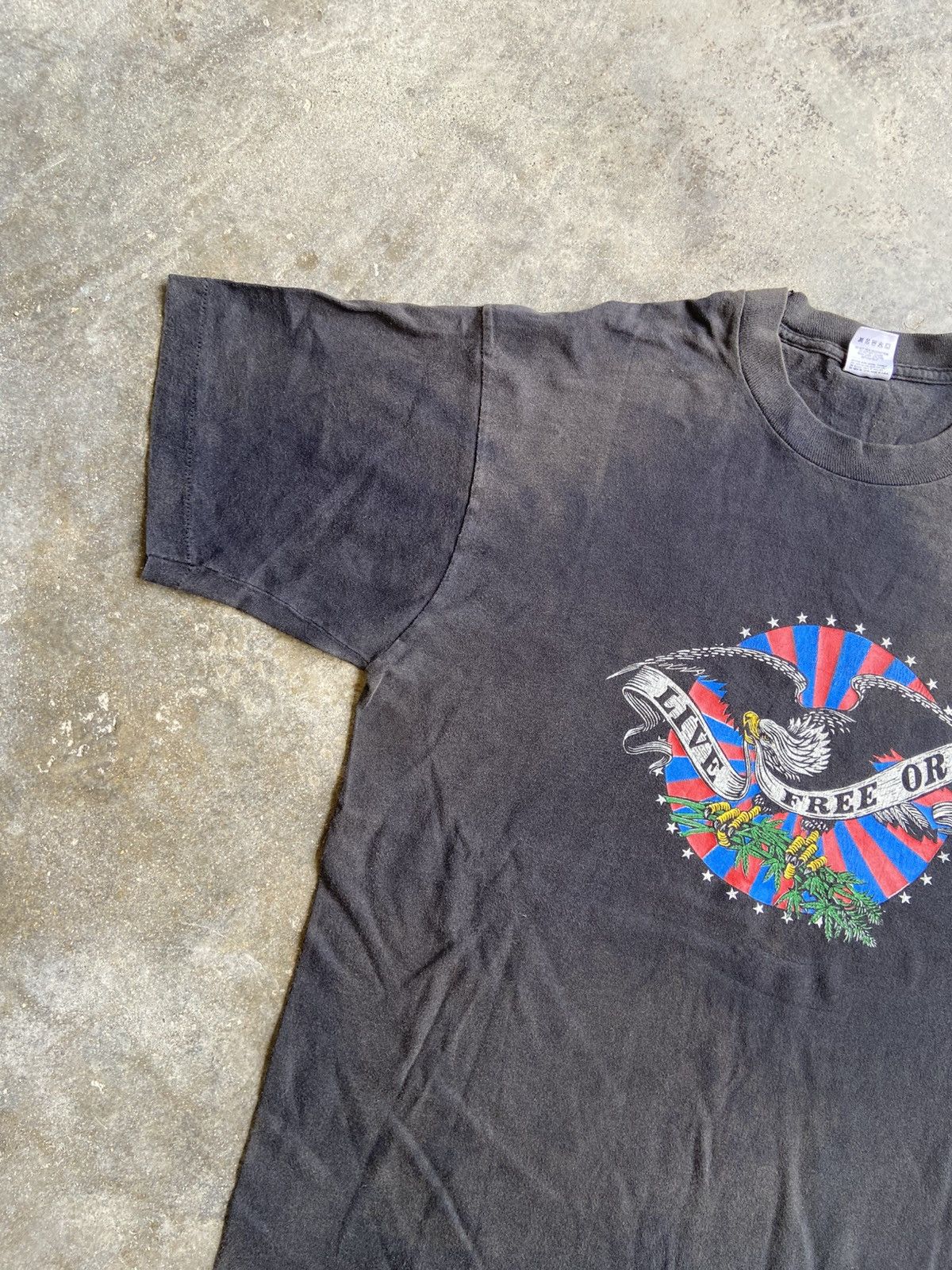 Vintage VINTAGE 90s LIVE FREE OR DIE Size US XL / EU 56 / 4 - 2 Thumbnail