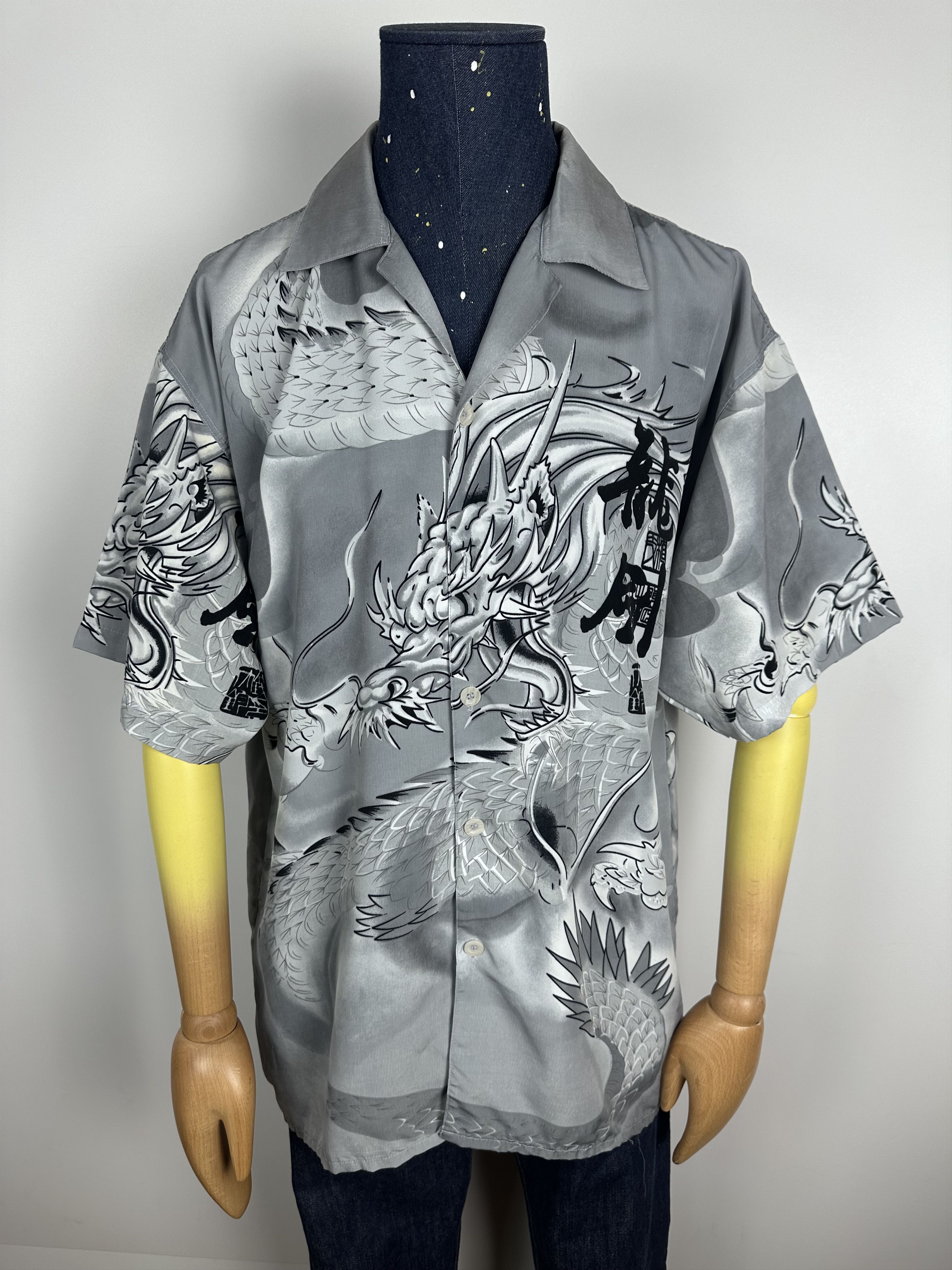 Vintage Dragon Vintage Button down 90s Unisex oversized blouse print Size US L / EU 52-54 / 3 - 2 Thumbnail
