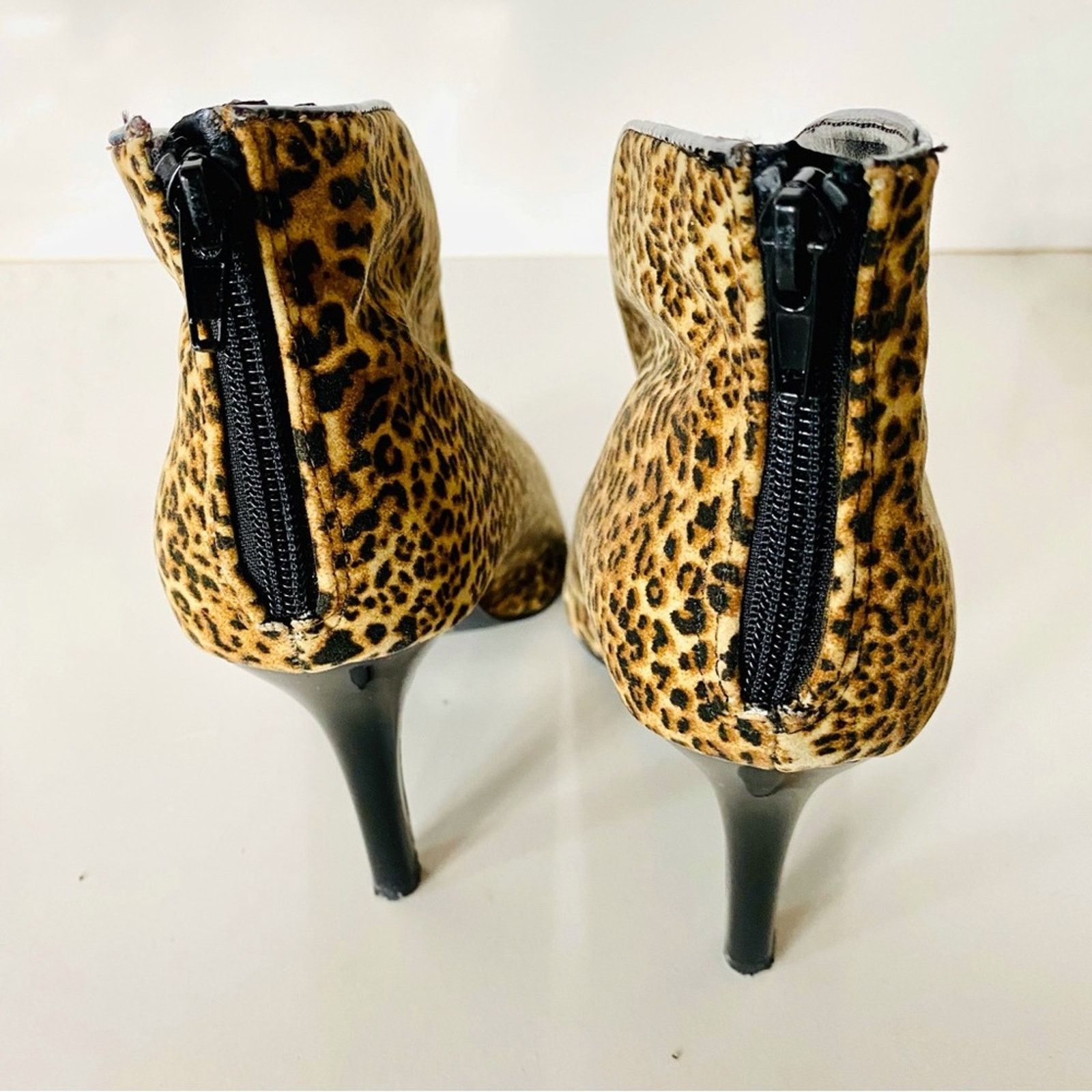 Nordstrom CARLOS SANTANA Black Animal Print Stiletto Heel Boot Booties Size US 9.5 / IT 39.5 - 6 Thumbnail