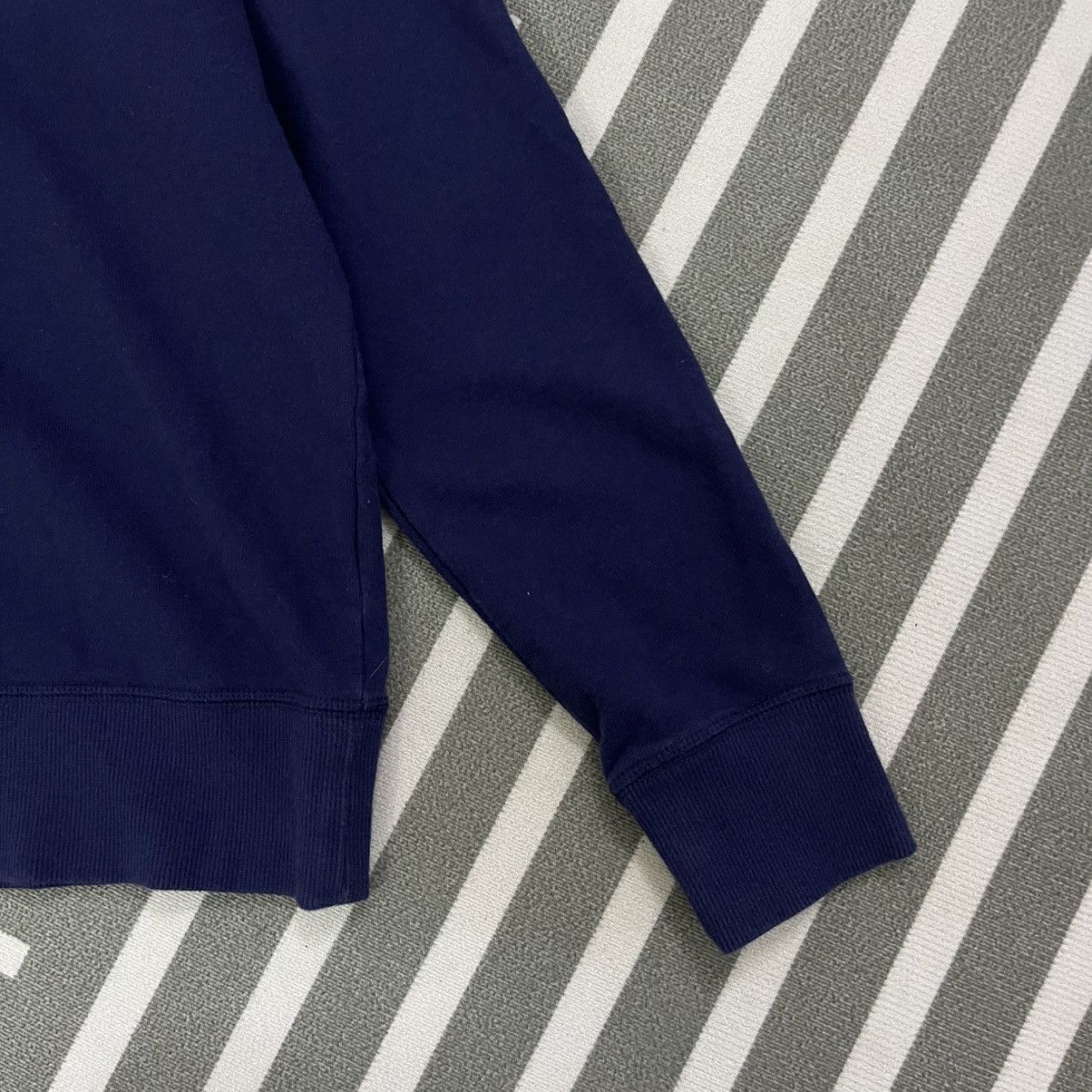 Kaws × Uniqlo UNIQLO KAWS SESAME STREET Size US M / EU 48-50 / 2 - 3 Thumbnail