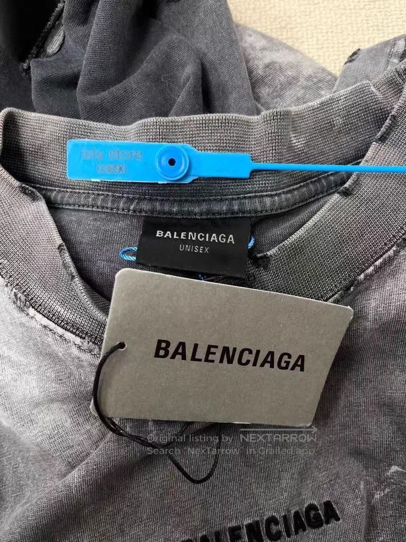 Balenciaga Balenciaga Letter Logo Embroidered Crewneck Short Sleeve T Size US S / EU 44-46 / 1 - 5 Thumbnail