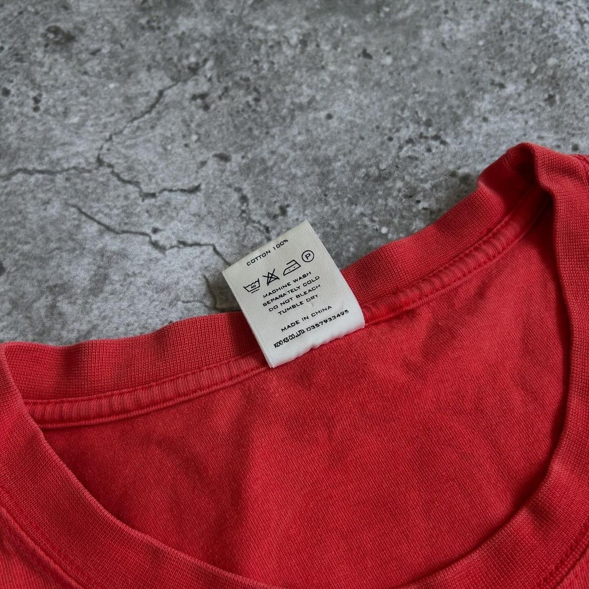 Other vintage y2k style tee Size US L / EU 52-54 / 3 - 4 Thumbnail