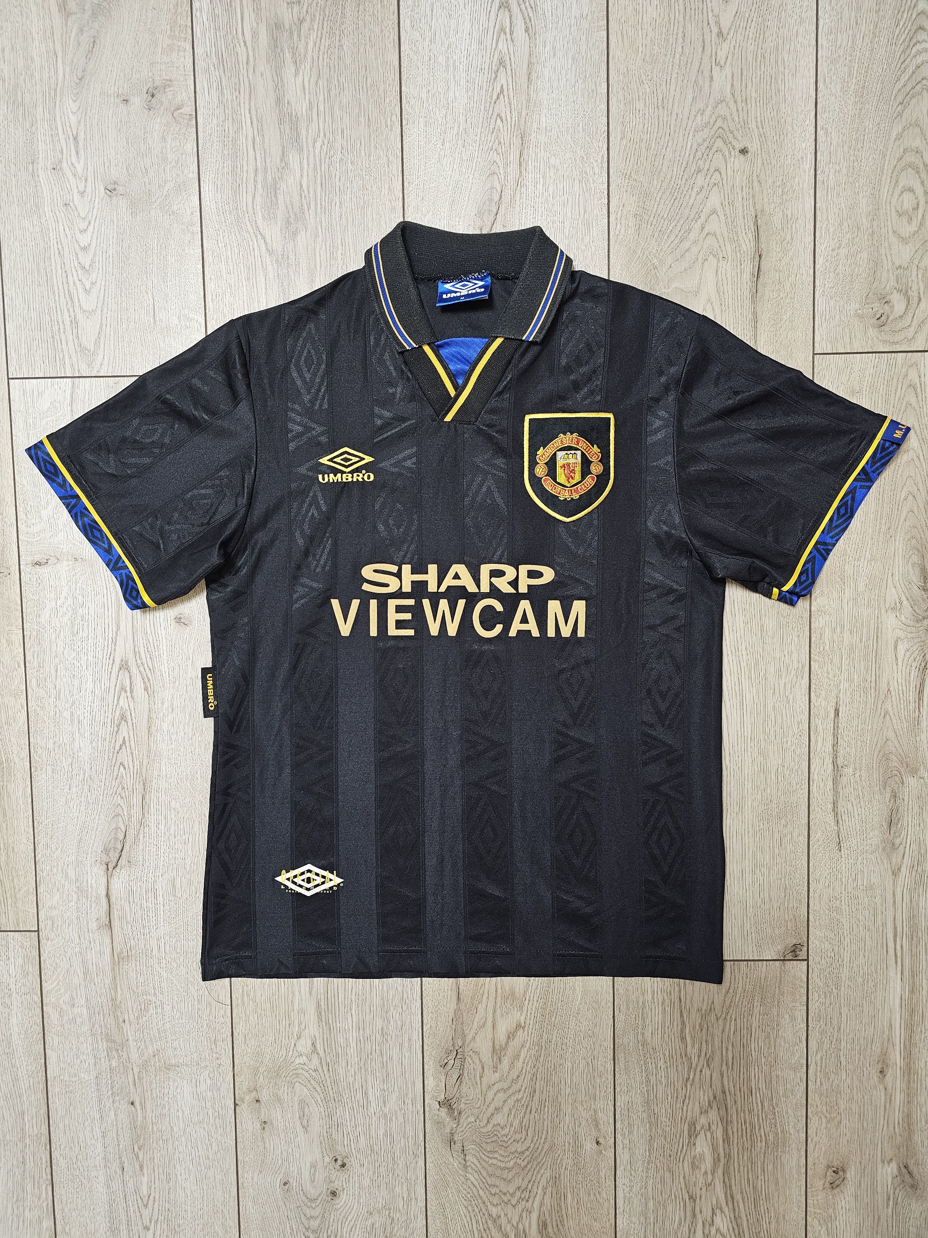 Vintage MANCHESTER UNITED 1993 1995 AWAY FOOTBALL SOCCER JERSEY Size US M / EU 48-50 / 2 - 1 Thumbnail
