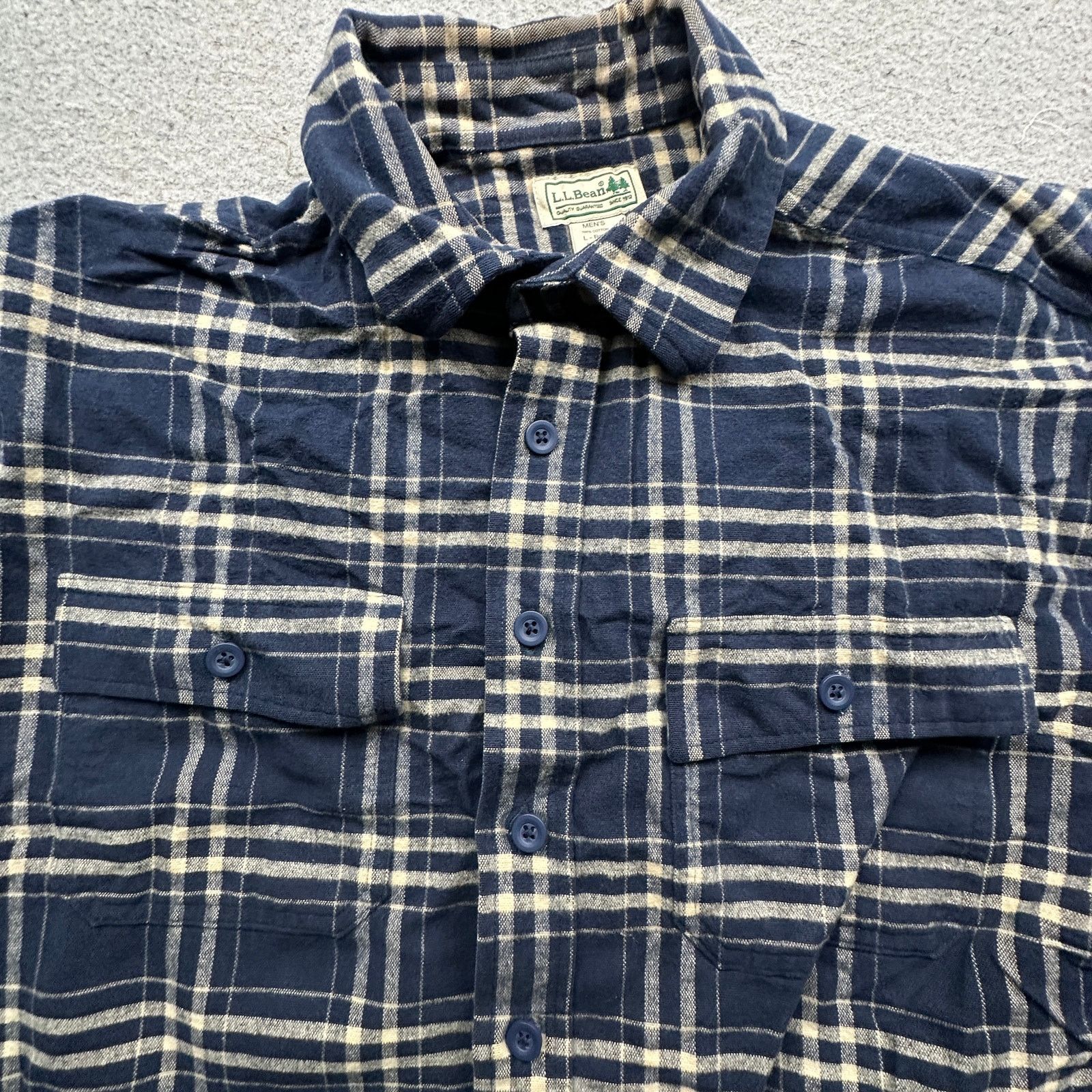 L.L. Bean LL Bean MT06 Blue Plaid Pocket Button Up Flannel Shirt Men L Size US L / EU 52-54 / 3 - 8 Thumbnail
