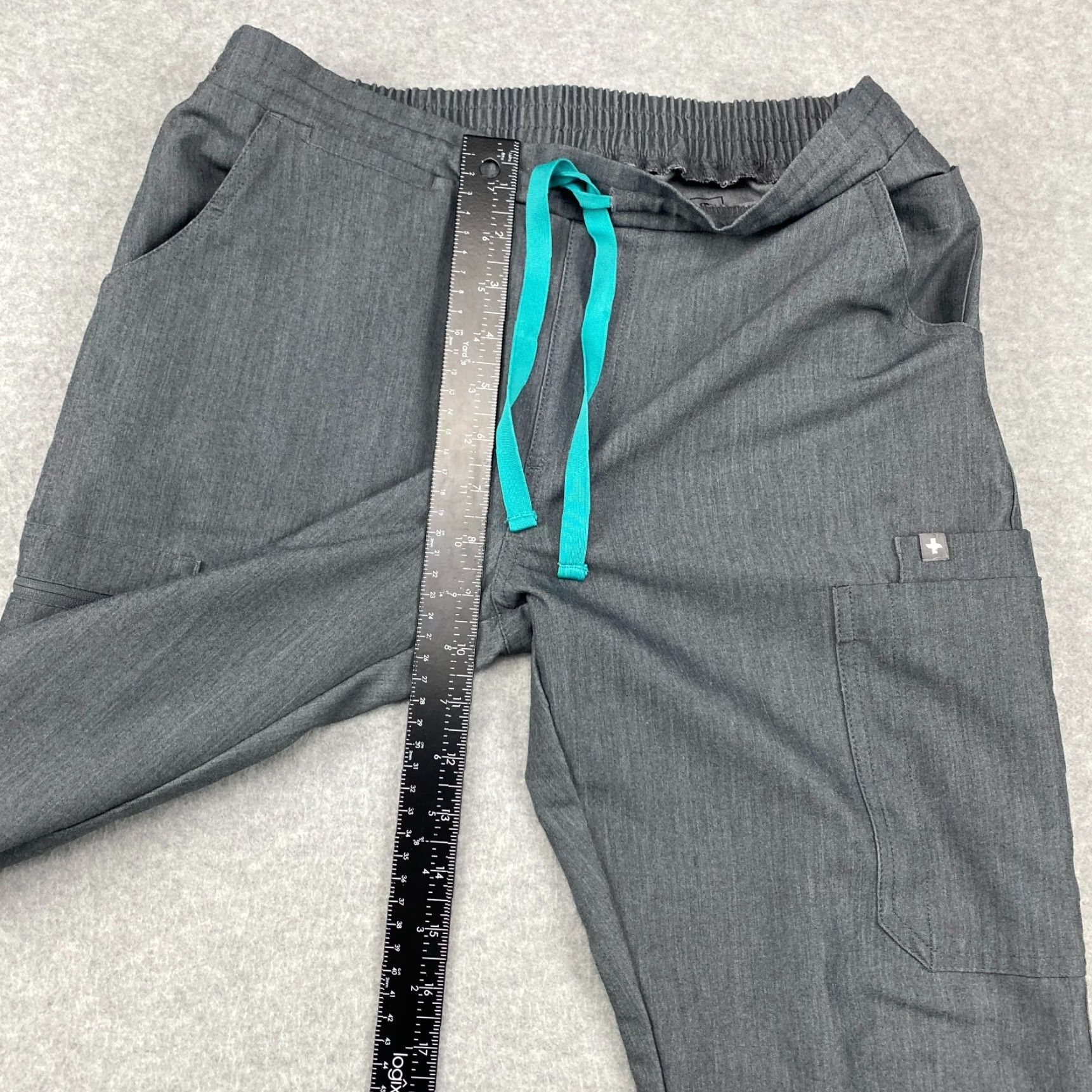 Vintage FIGS Yola Skinny Scrub Pants Womens Small Gray Solid Slim Stretch Technical Collection Size 28" / US 6 / IT 42 - 7 Thumbnail