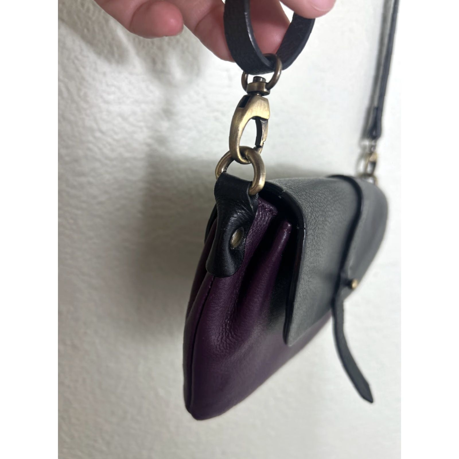 Vintage Hadaki Purple & Black Leather Crossbody Shoulder Bag Organizer Purse Clutch Size ONE SIZE - 6 Thumbnail