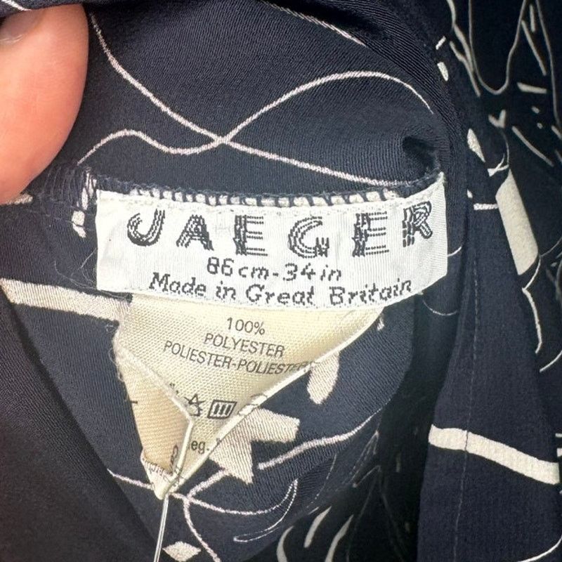 Jaeger Vintage Jaeger Collard Abstract Blue Short Sleeve Blouse Size XS / US 0-2 / IT 36-38 - 6 Thumbnail