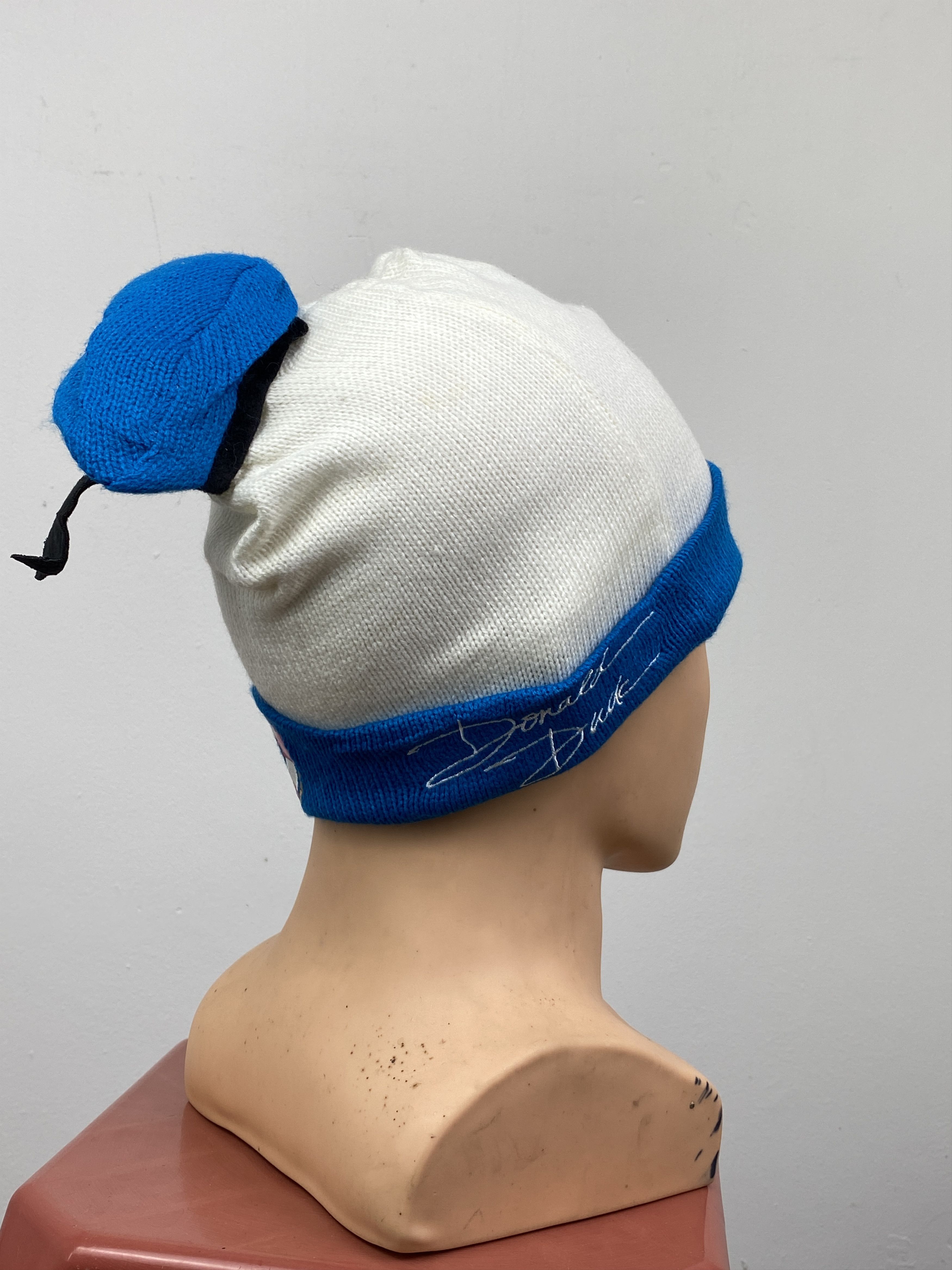 Disney Donald Duck Beanie / Winter Hat / Snow Cap BA0098 Size ONE SIZE - 4 Thumbnail