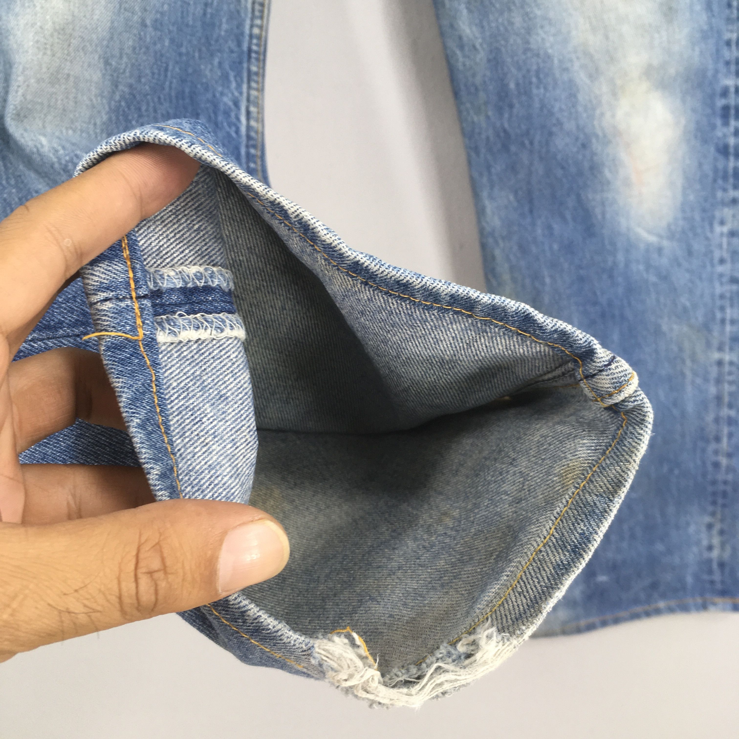Size 34x29 Vintage 90s Levi's 501 Faded Blue Jeans