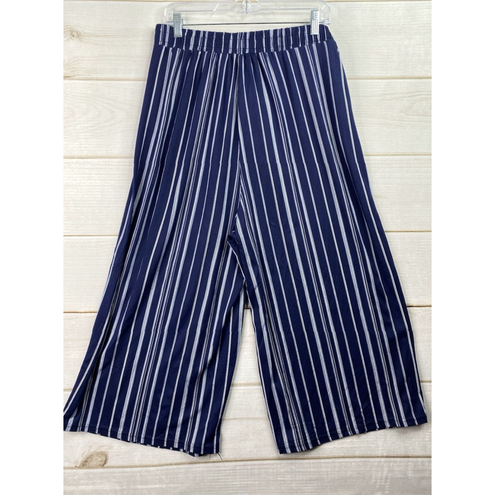 Vintage Shosho Womens Pants 1X Blue Striped Wide-Leg Pull On Gaucho Crop Belted Stretch Pants Reg Large Size 40" / US 18 - 8 Thumbnail