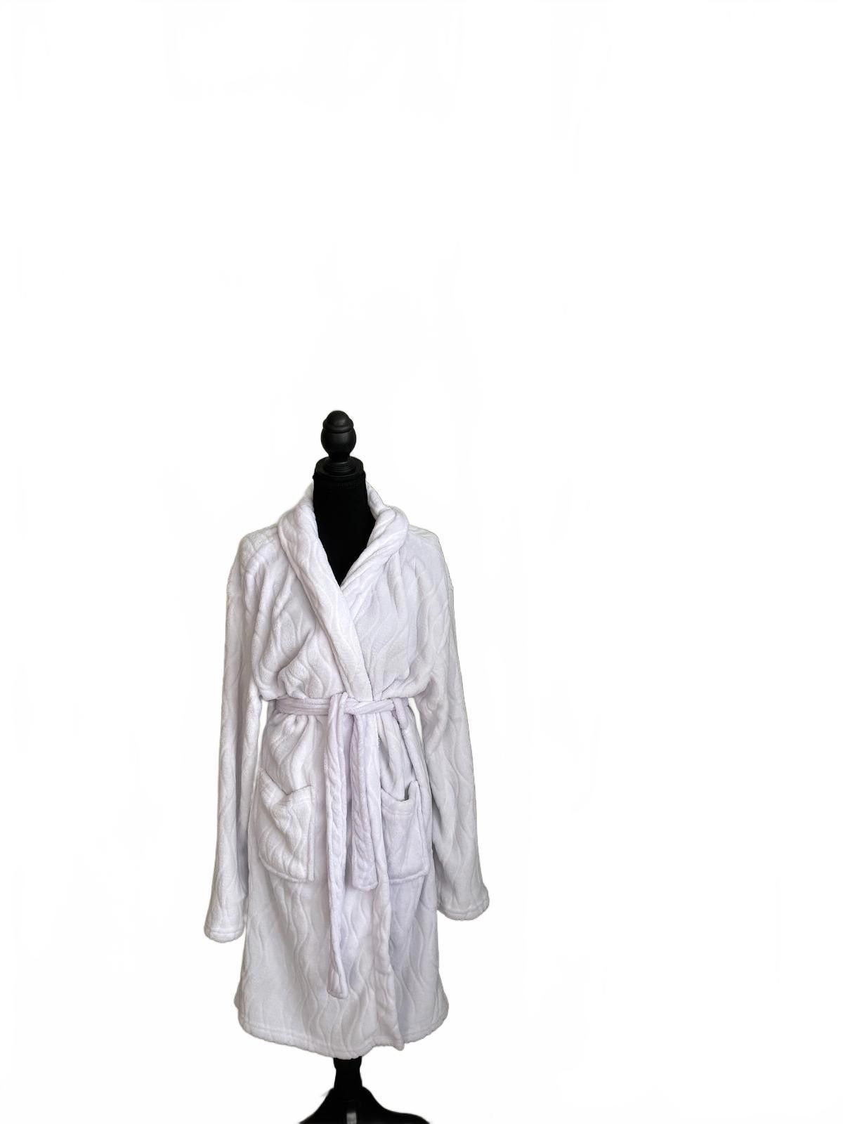 Other White Plush Bathrobe with Belt and Pockets Size ONE SIZE - 1 Thumbnail