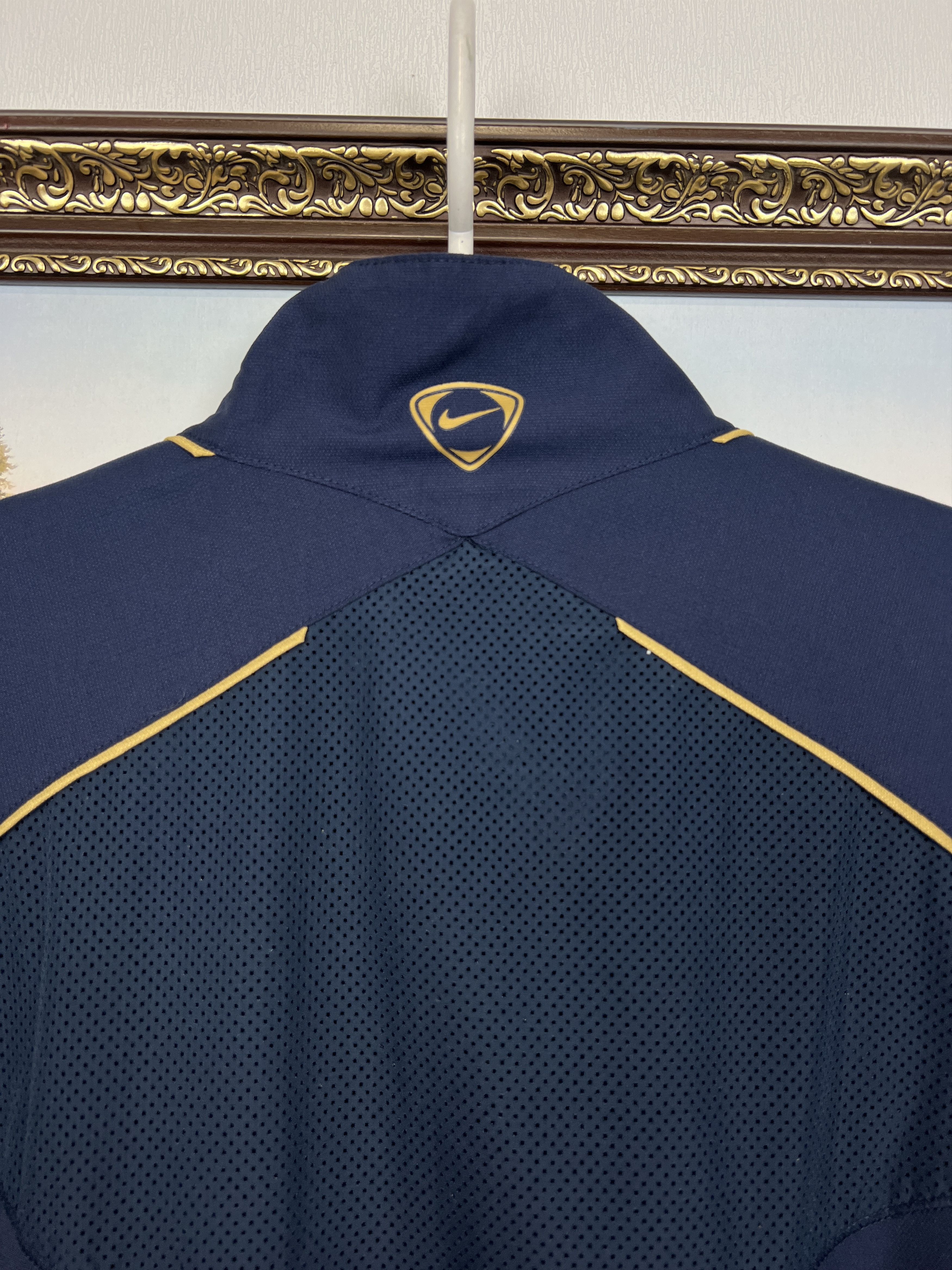 Nike Vintage Nike Arsenal Football Jacket Soccer Track Top Size US S / EU 44-46 / 1 - 16 Thumbnail