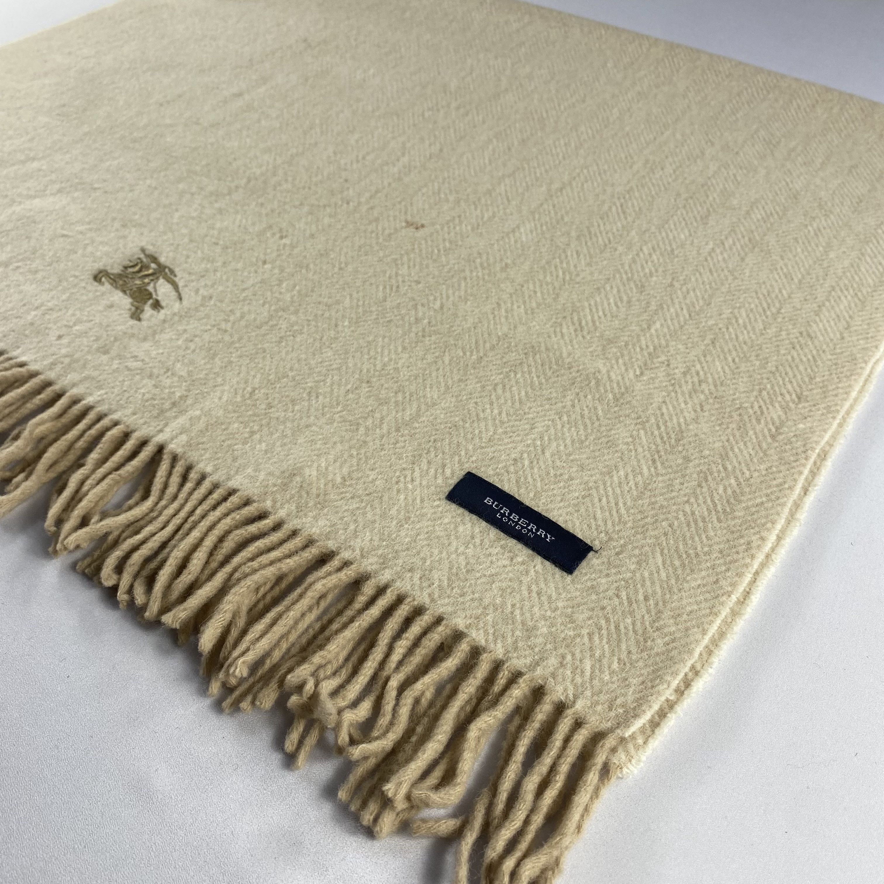 Burberry Burberry Scarf Neck Wrap Wool Muffler Size ONE SIZE - 2 Thumbnail