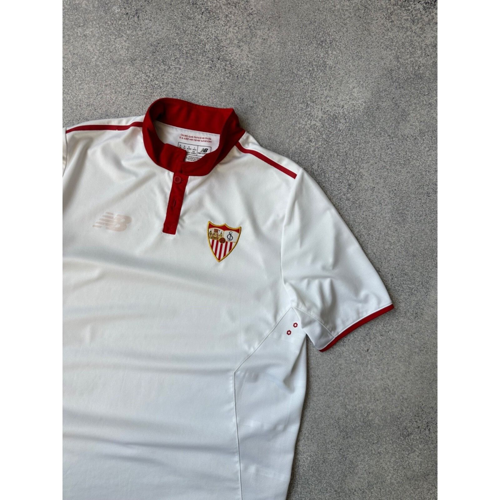New Balance Sevilla New Balance White Home Football Jersey 2016/17 Size US M / EU 48-50 / 2 - 5 Thumbnail