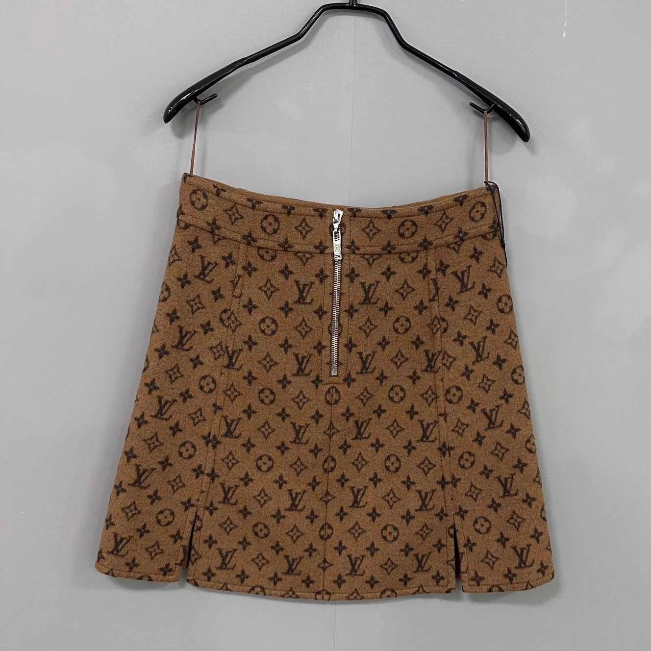 Louis Vuitton LV Monogram Robe-Inspired Short Skirt Women's 34 Size 25" / US 0 / IT 36 - 3 Thumbnail