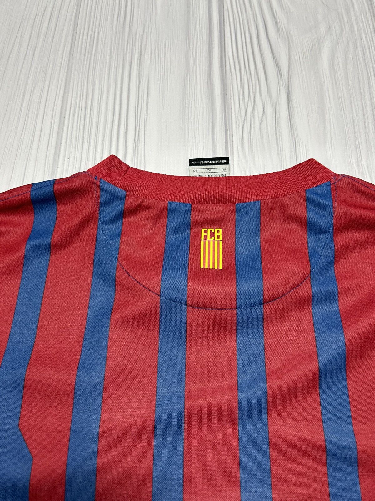 Nike Vintage F.C. Barcelona 2011-12 Nike Soccer Jersey T-Shirt Size US XL / EU 56 / 4 - 11 Thumbnail
