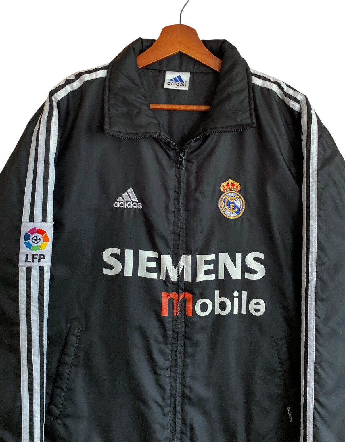 Adidas Very Rare Vintage Adidas Real Madrid Beckham Puffer 2003s Size US M / EU 48-50 / 2 - 3 Thumbnail
