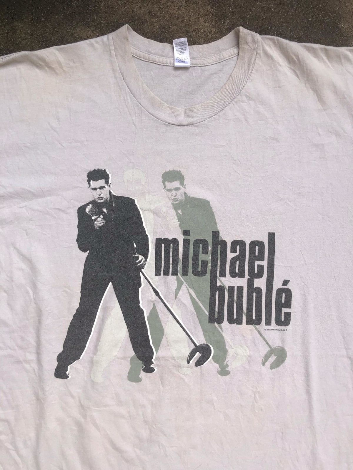 Other × Vintage Vintage Michael Buble2004s tshirt size XL 23.5/29 Size US XL / EU 56 / 4 - 1 Thumbnail