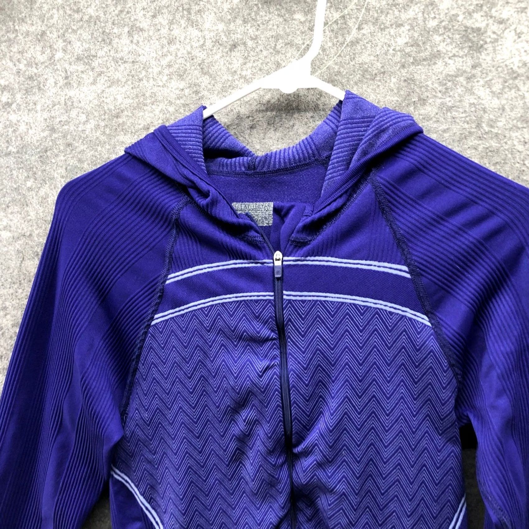 Athleta Athleta Hoodie Womens S Blue Seamless Full Zip Fitted Athletic Ruched Thumbholes Size S / US 4 / IT 40 - 3 Thumbnail