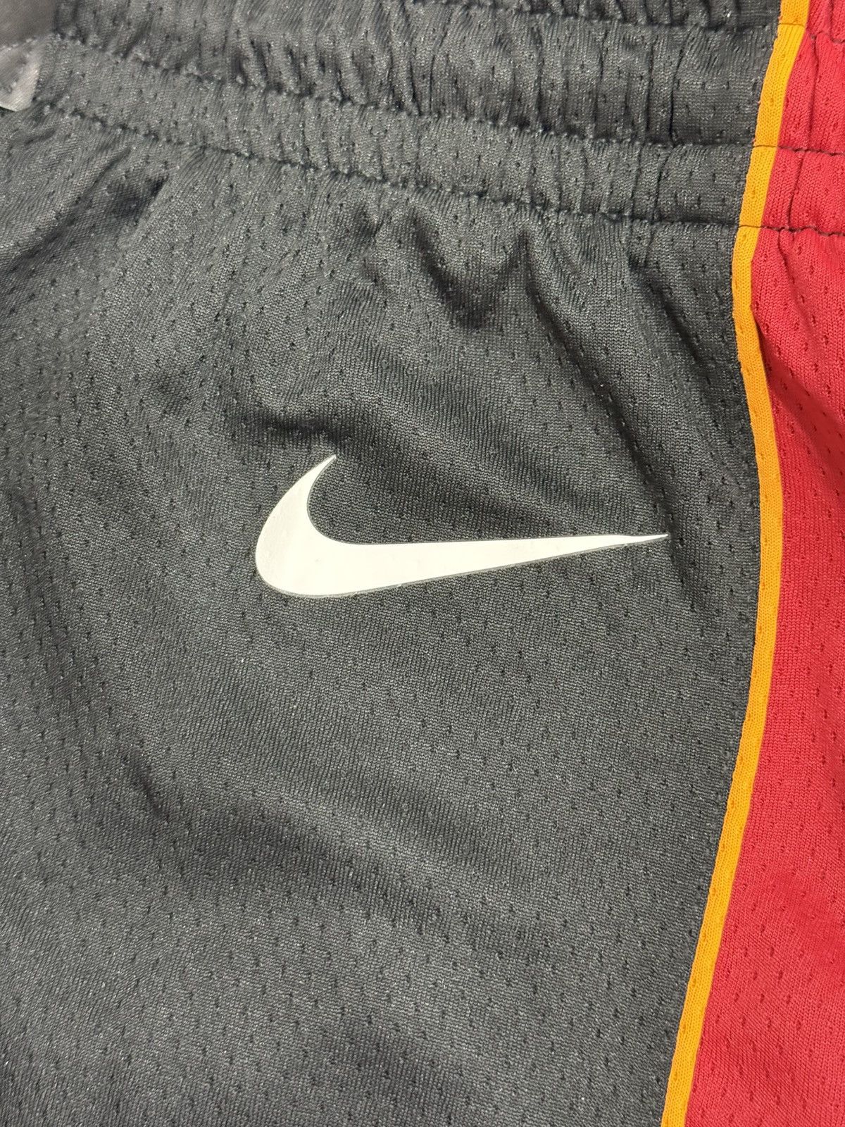 Nike Nike Miami Heat AJ5620-010 Swingman Black Shorts Sz L Large Size US 36 / EU 52 - 3 Thumbnail