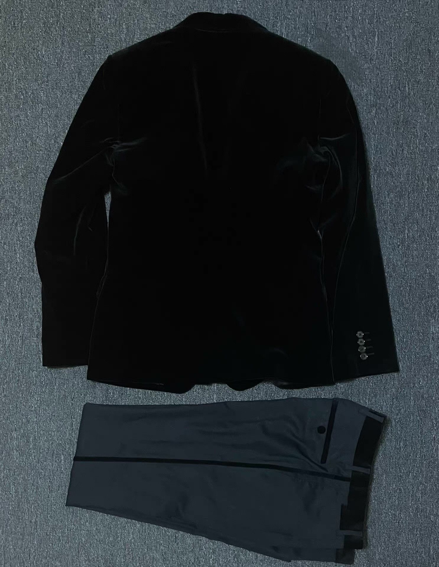 Dolce & Gabbana Dolce & Gabbana Velvet Suit, Q4 Size 48R - 3 Thumbnail