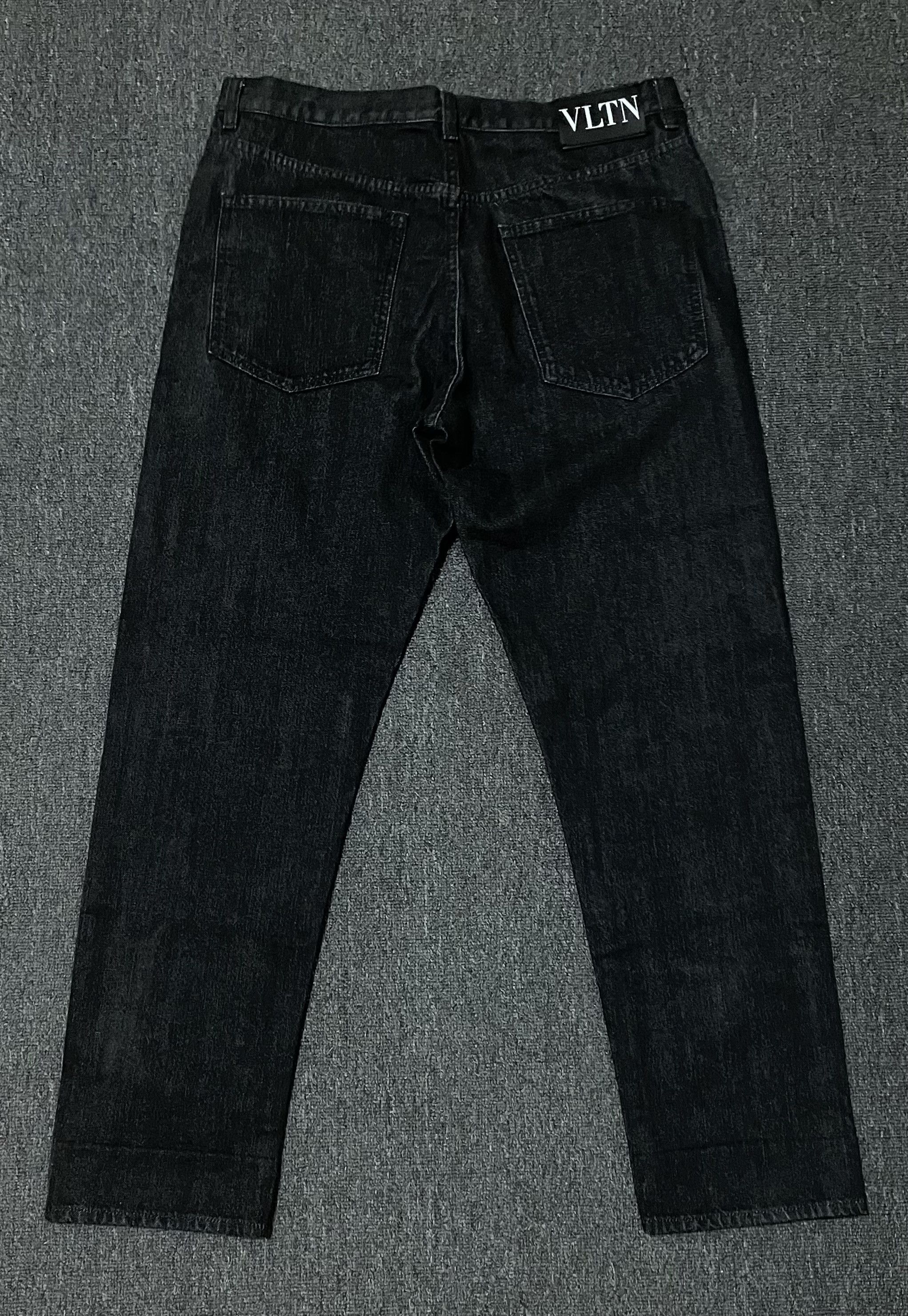 Valentino Valentino men's jeans size 32 Size US 32 / EU 48 - 4 Thumbnail