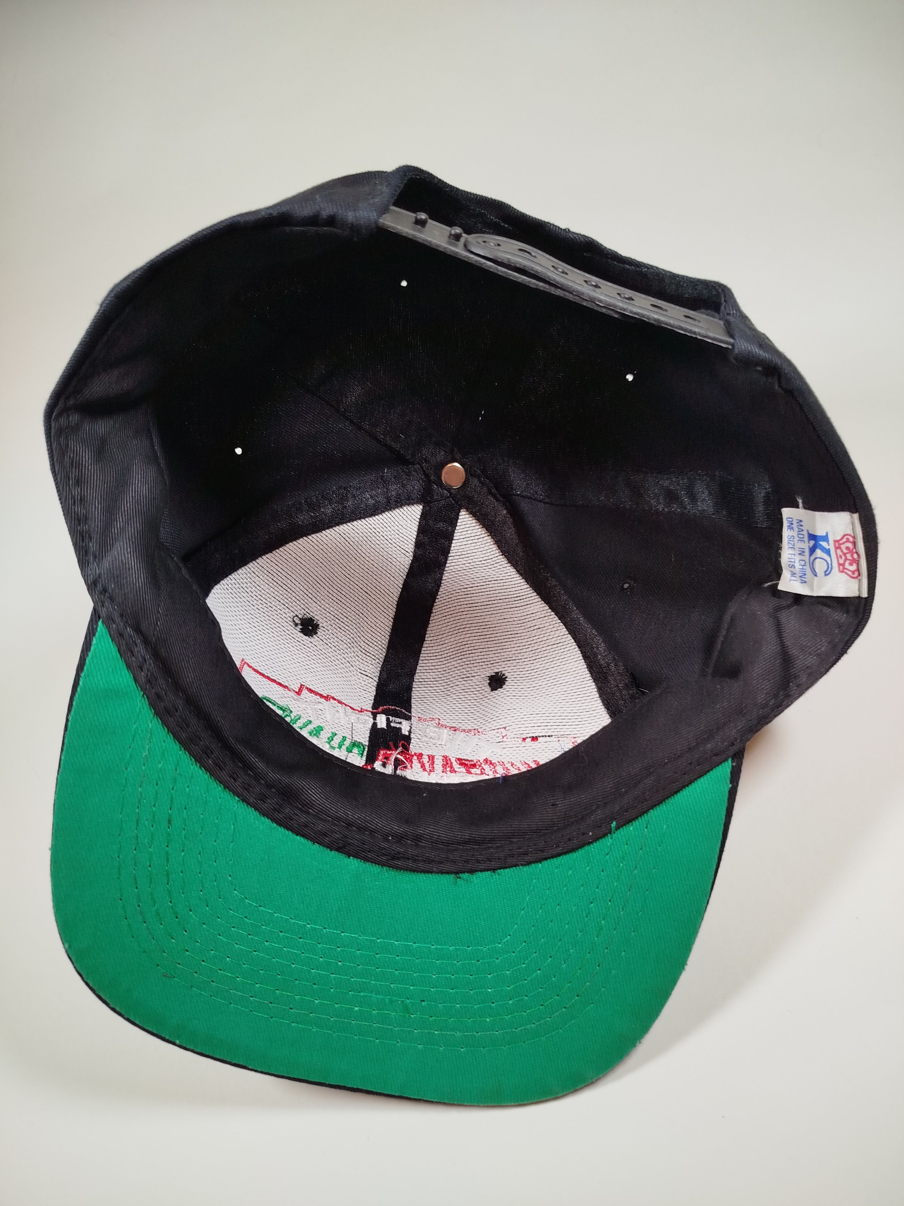 Vintage Whittaker vs Chavez 1993 hat vintage Size ONE SIZE - 6 Thumbnail