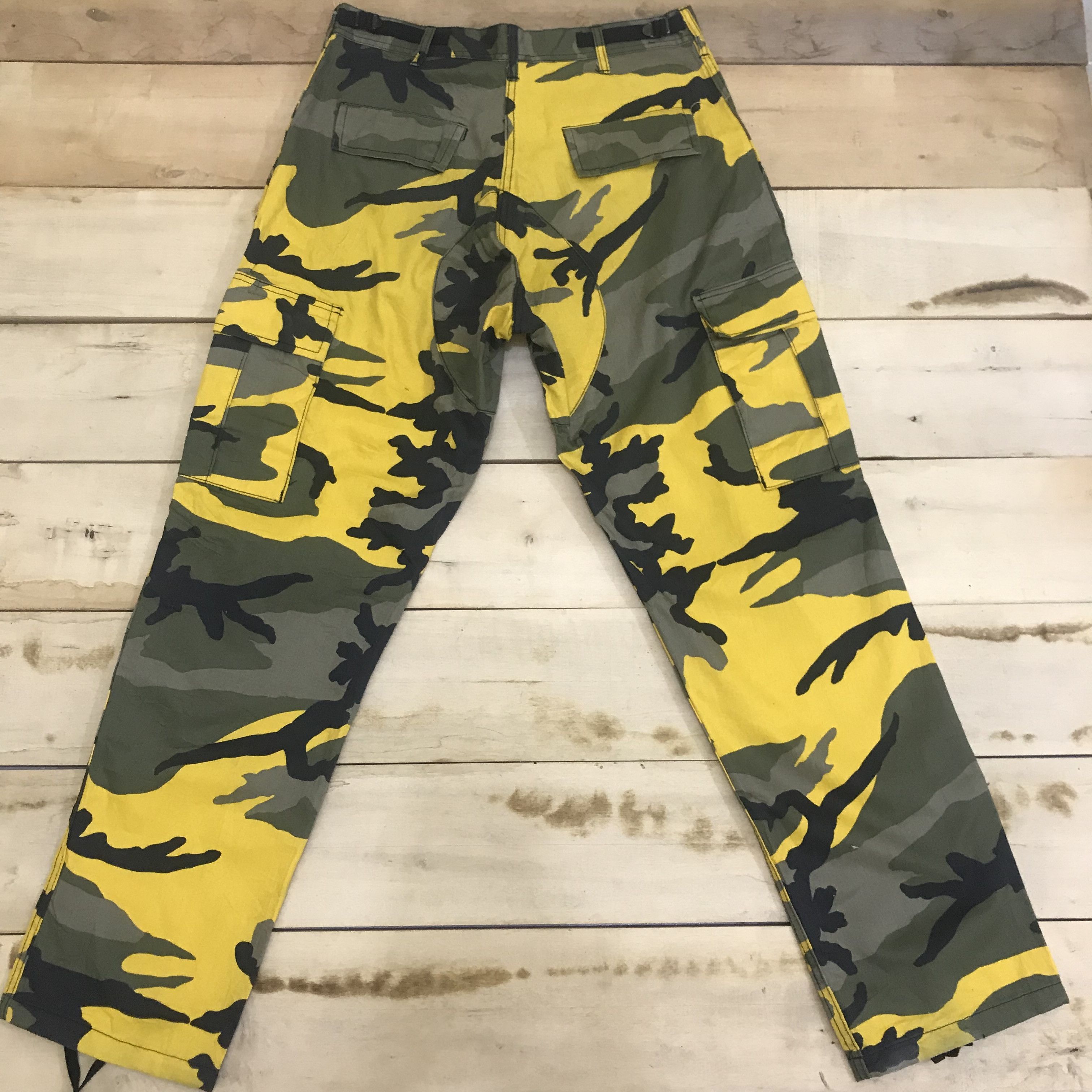 Vintage X269 RARE! VTG ARMY CAMO UTILITY CARGO PANTS Size US 31 - 4 Thumbnail