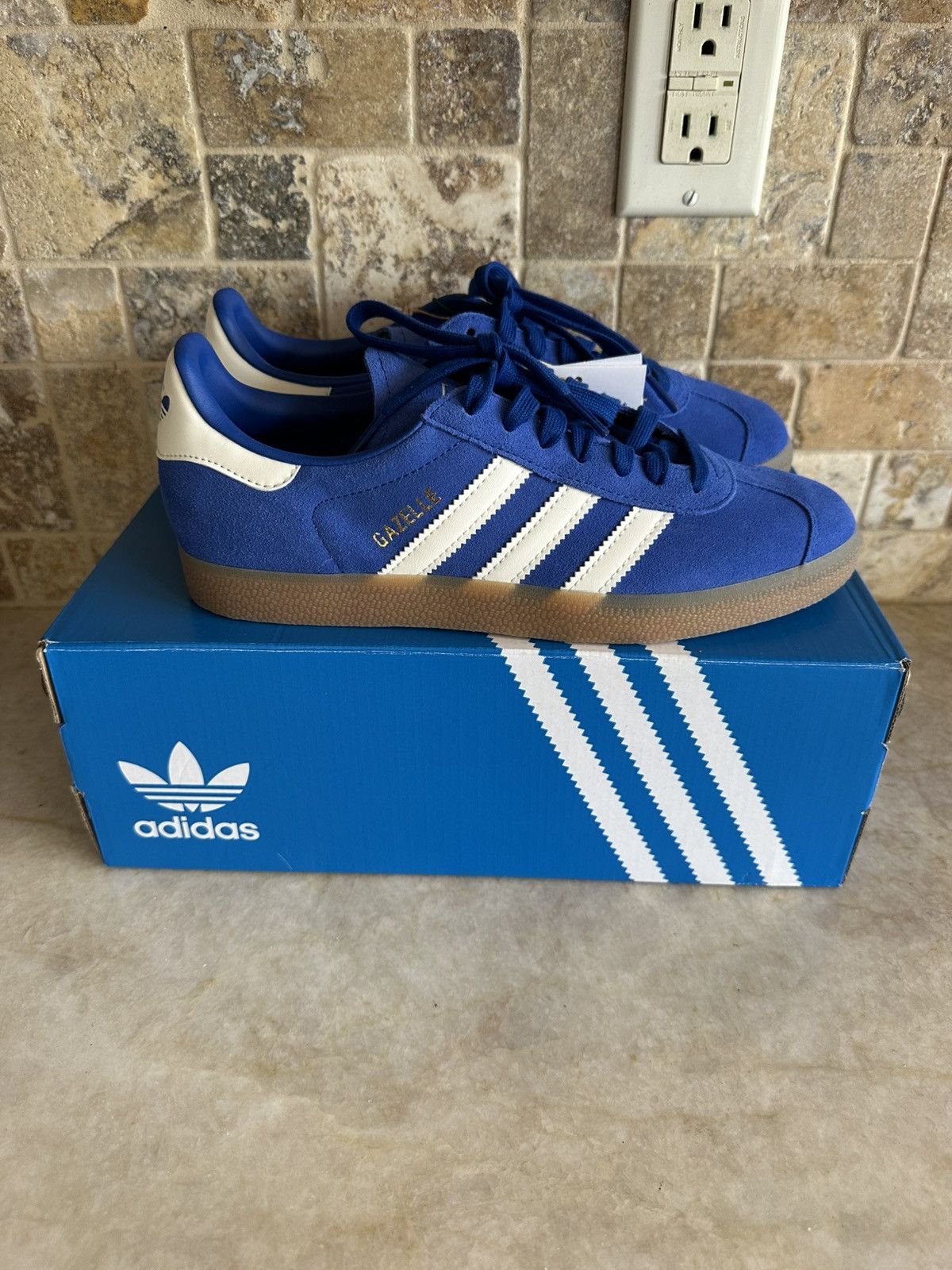 Adidas Adidas Gazelles Royal Blue Italia Size US 7 / EU 40 - 4 Thumbnail