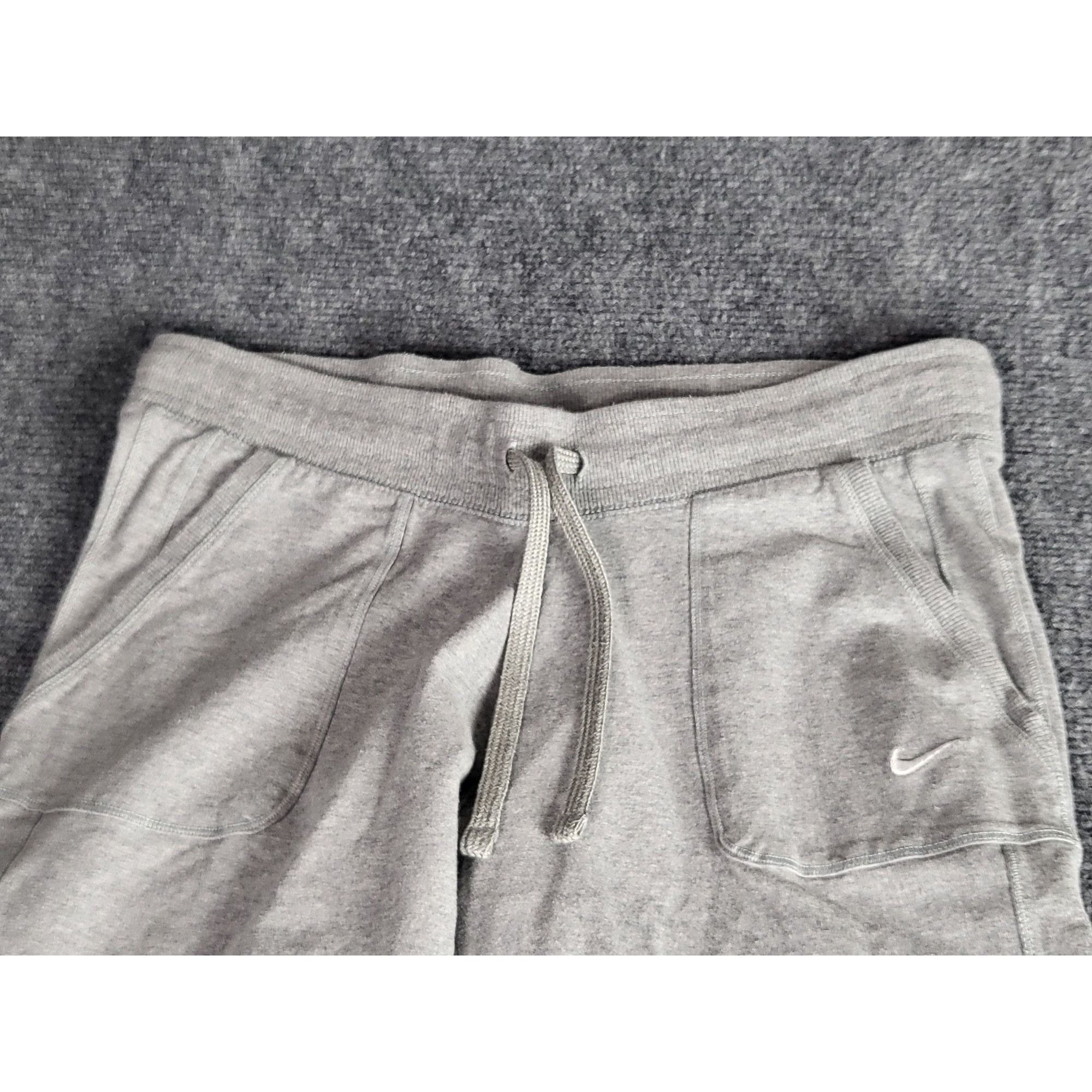 Nike Nike The Athletic Dept Sweatpants Women Sz S Gray Flare Leg Size 26" / US 2 / IT 38 - 4 Thumbnail