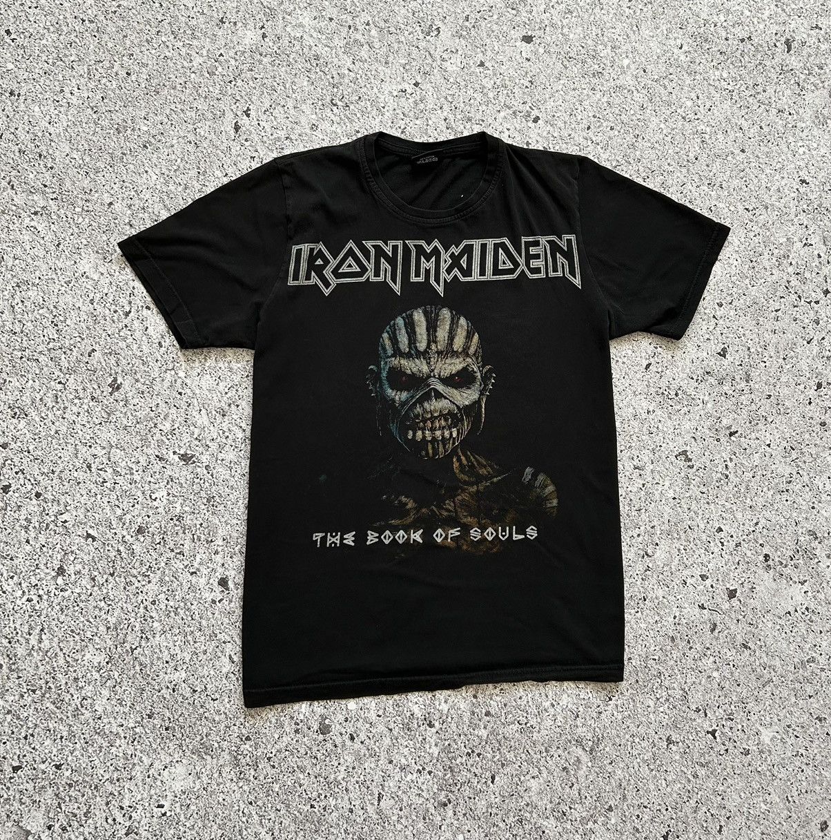 Band Tees × Vintage Vintage Iron Maiden The Book Of Souls 2000’s Graphic T-Shirt Size US M / EU 48-50 / 2 - 1 Thumbnail