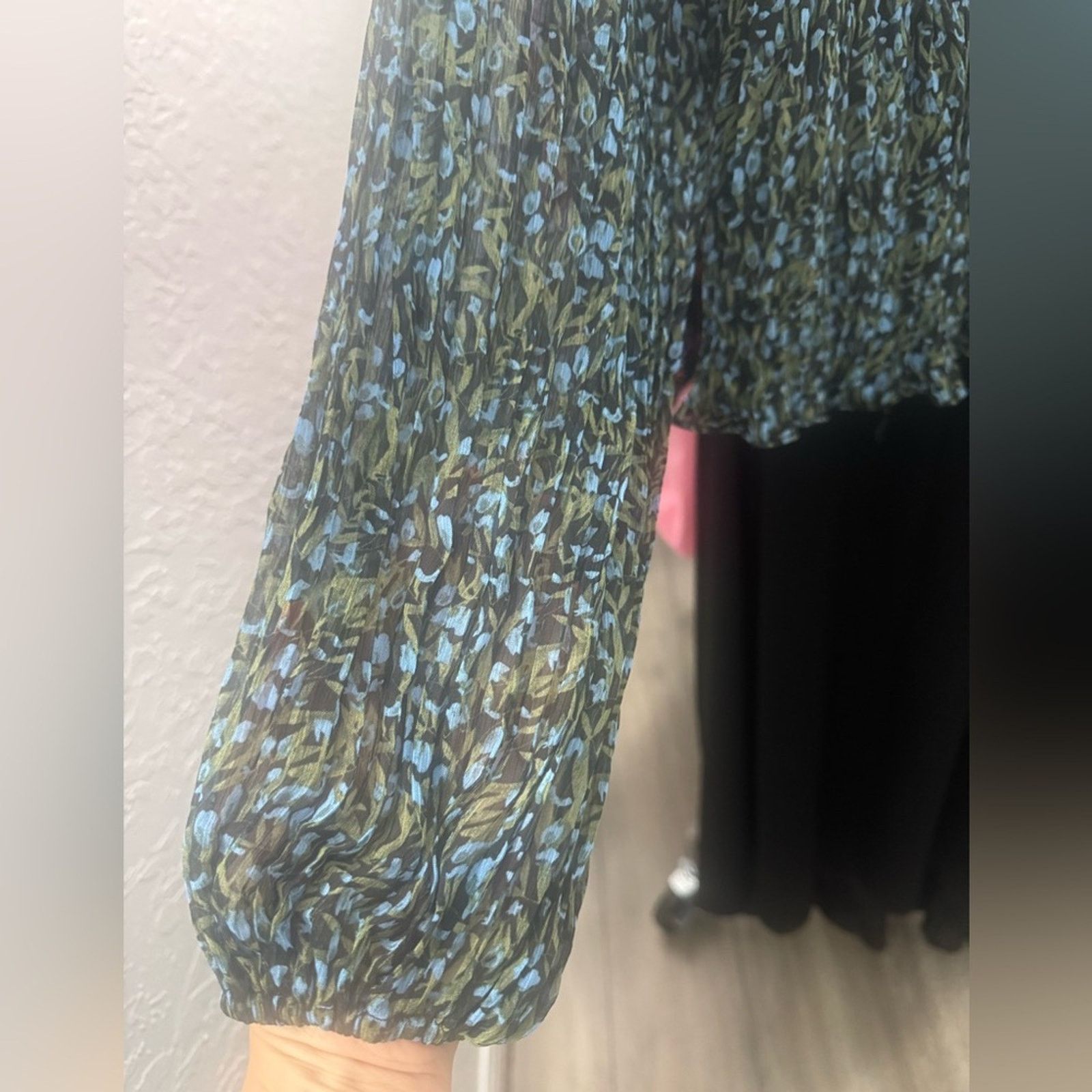 ASTR The Label 64 - Astr the Label $88 Green Floral Women's Top Size S Size S / US 4 / IT 40 - 2 Thumbnail