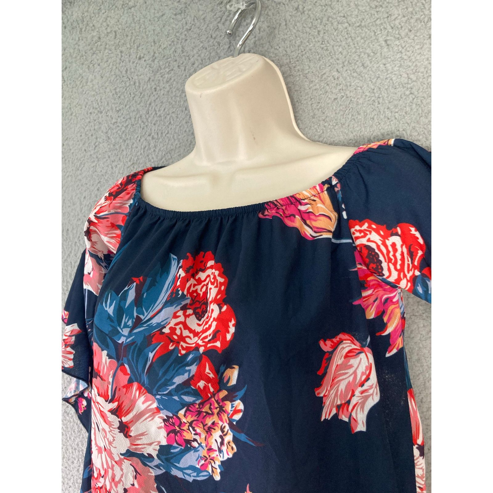 Other Women's Off Shoulder Floral Bell Sleeve Blouse Size S Size S / US 4 / IT 40 - 6 Thumbnail